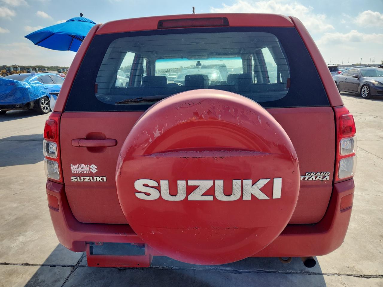 2008 Suzuki Grand Vitara Red vin: JS3TE941384100654