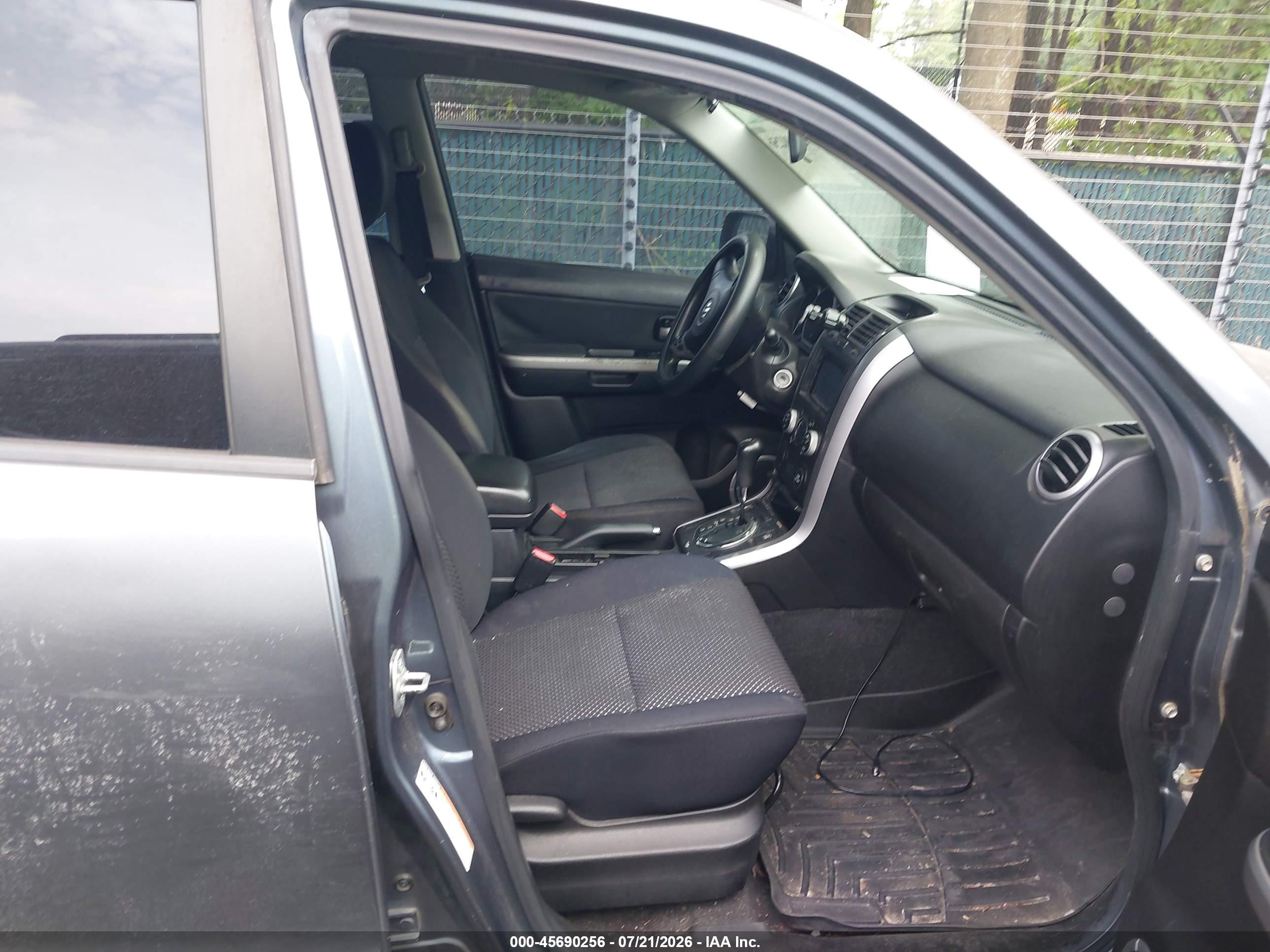 2008 Suzuki Grand Vitara Appearance/appearance Plus/w/spare   Cargo Covers Серый vin: JS3TE941384100962