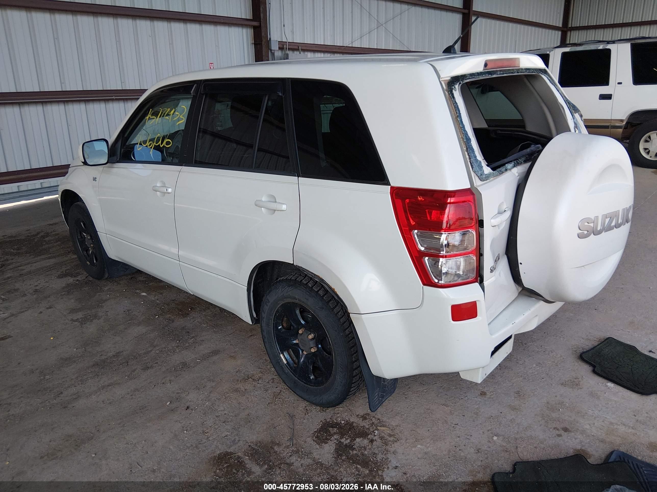 2007 Suzuki Grand Vitara   White vin: JS3TE941574203444