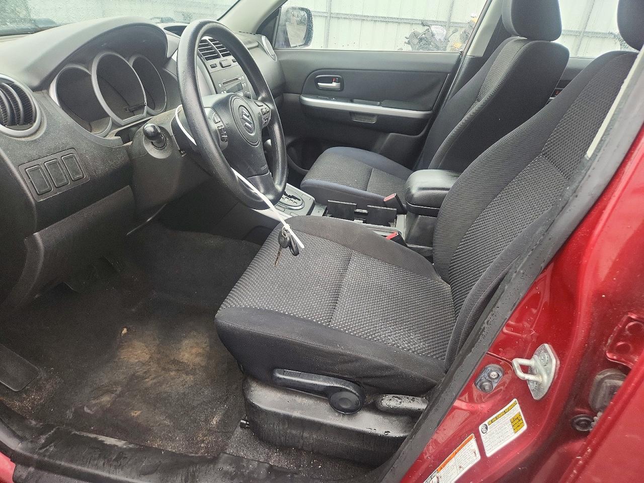 2007 Suzuki Grand Vitara Red vin: JS3TE941X74201477