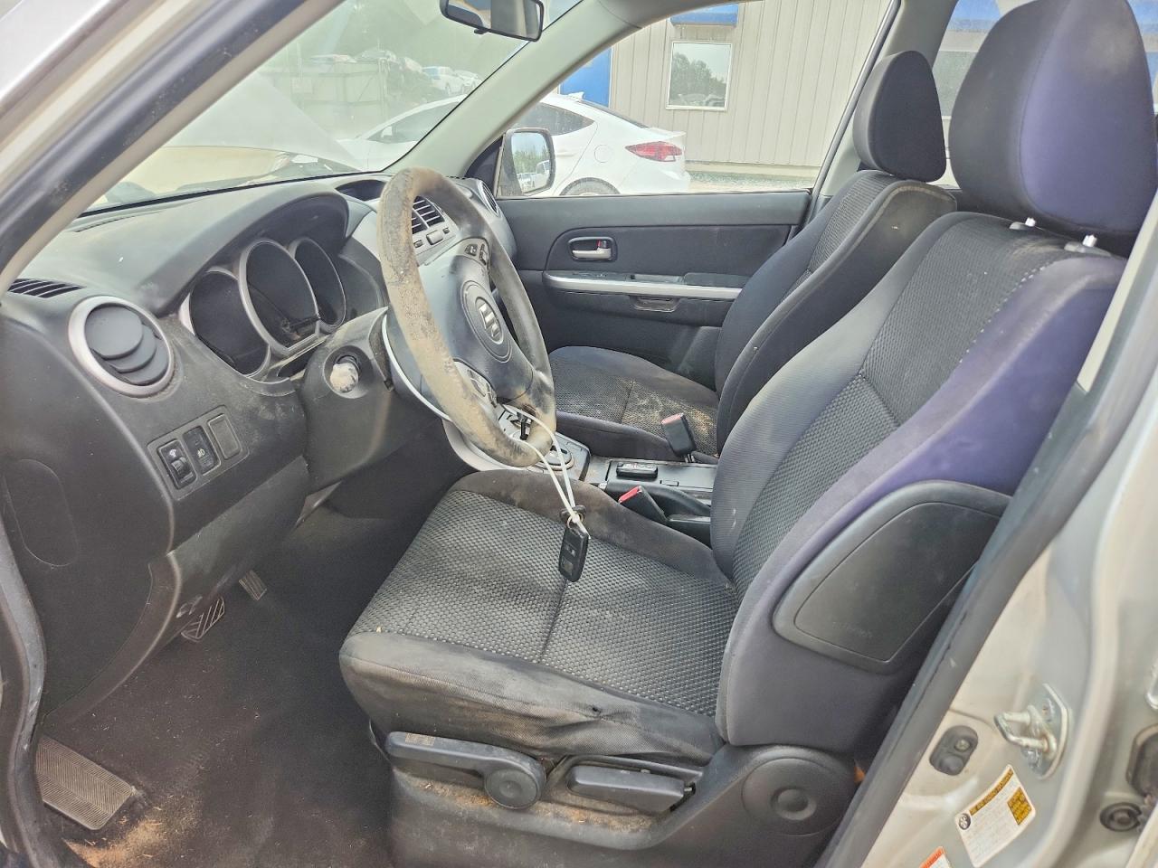 2006 Suzuki Grand Vitara Xsport Silver vin: JS3TE944564100100