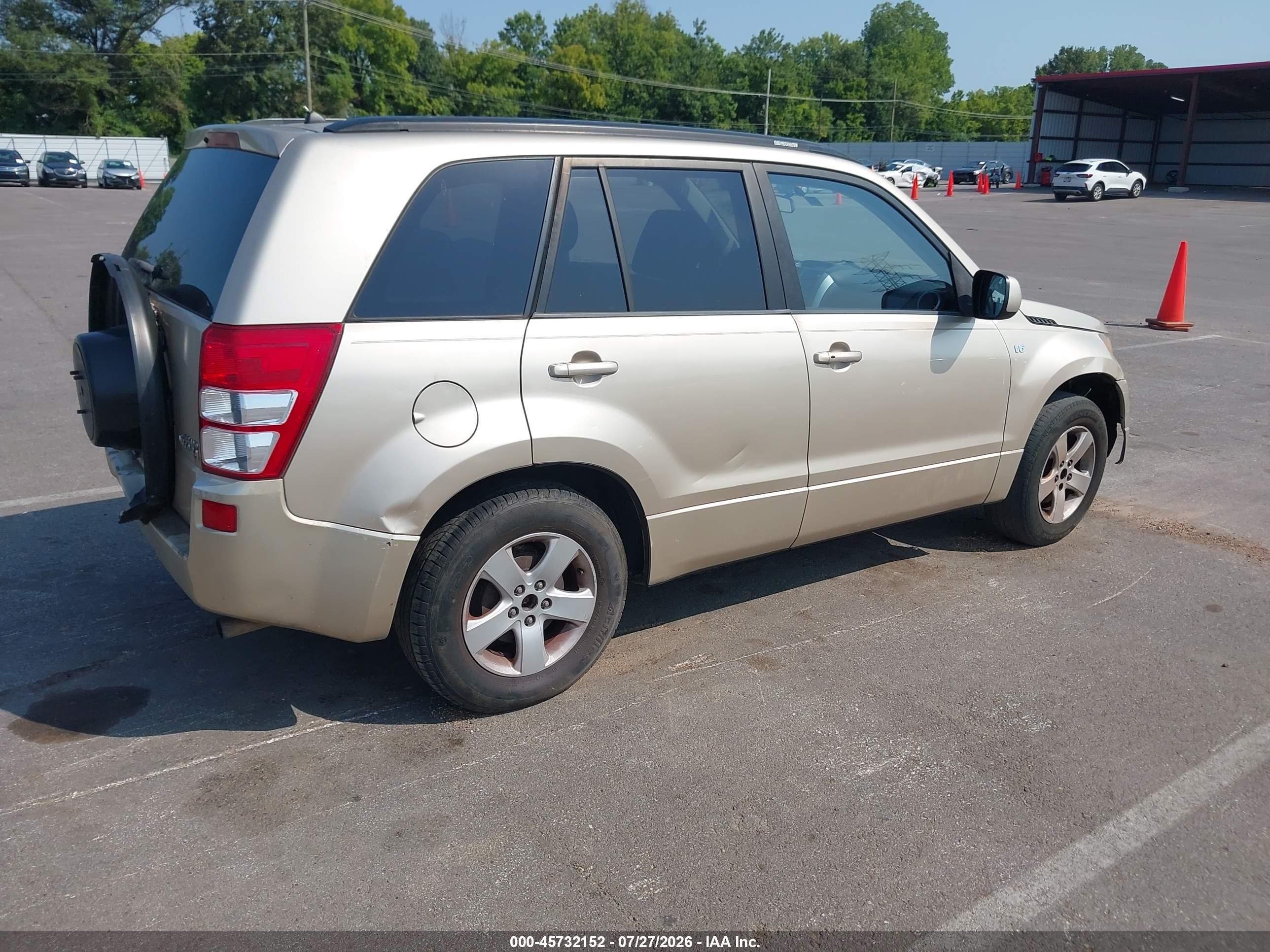 2007 Suzuki Grand Vitara Xsport Tan vin: JS3TE944X74204180