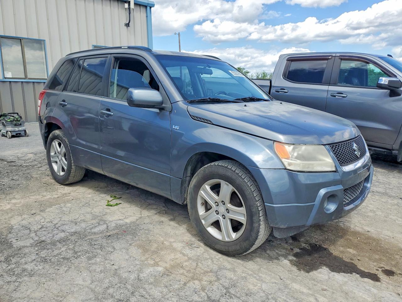 2007 Suzuki Grand Vitara Luxury Gray vin: JS3TE947374200496