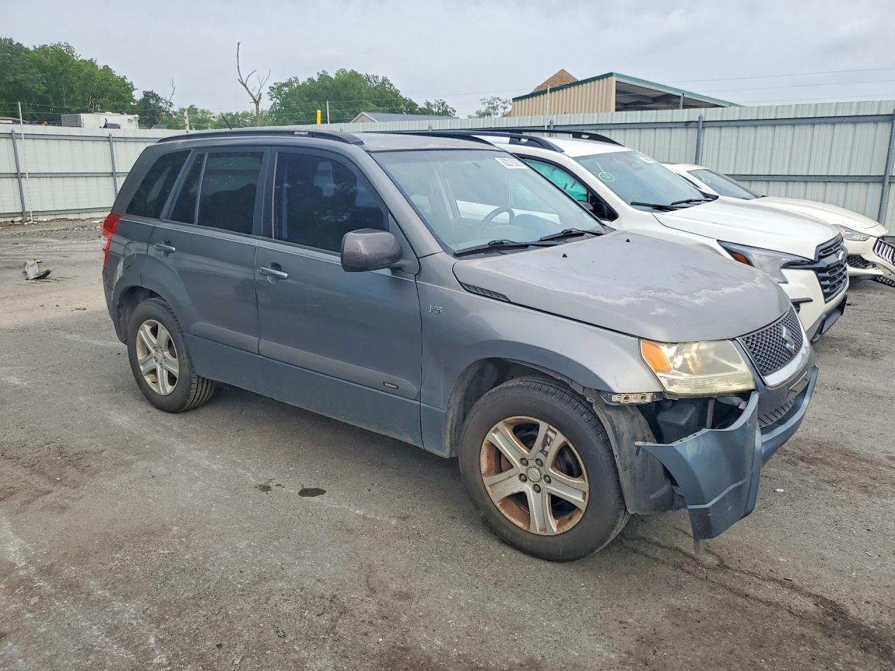 2007 Suzuki Grand Vitara Luxury Gray vin: JS3TE947474201544