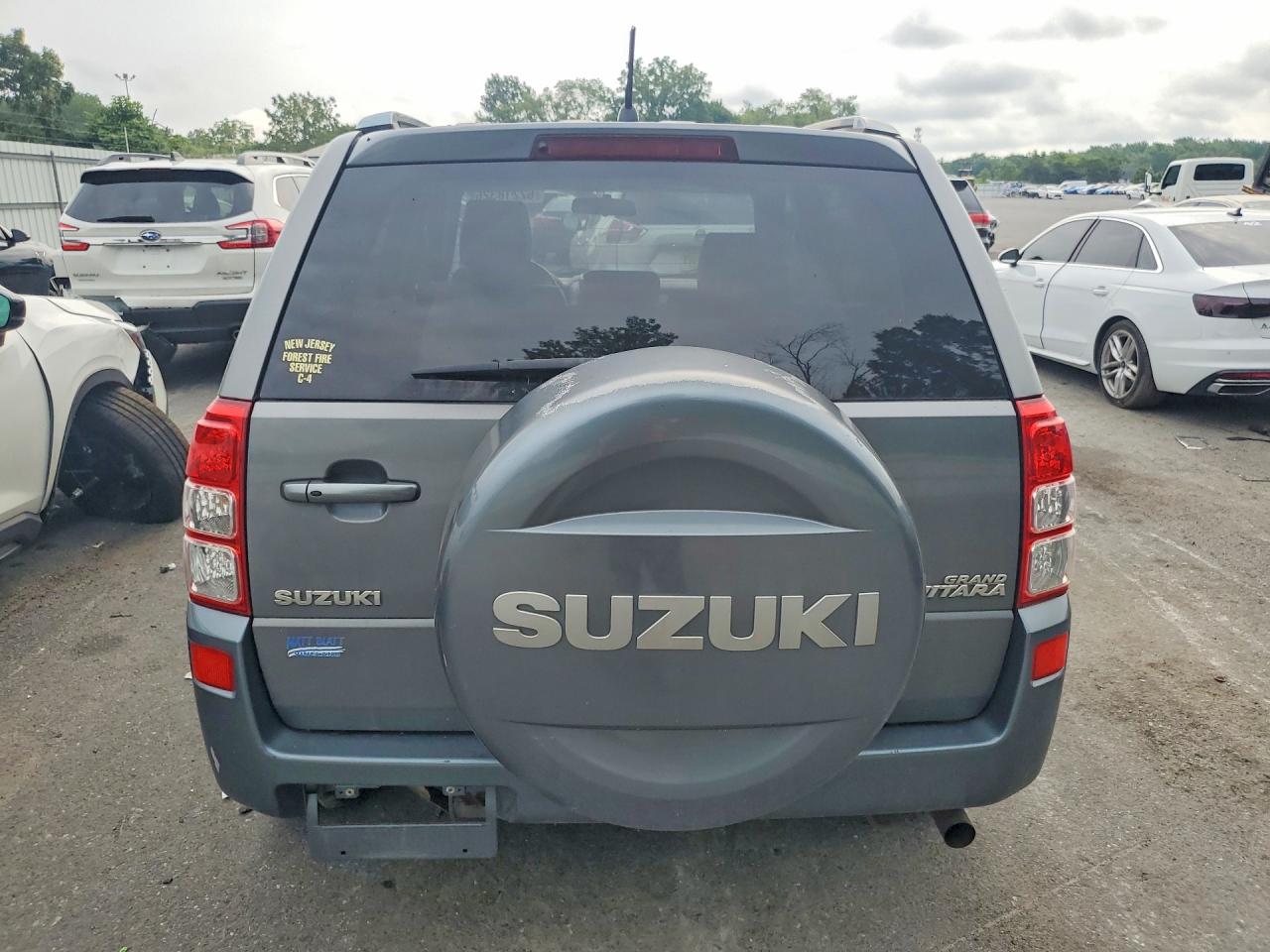 2007 Suzuki Grand Vitara Luxury Gray vin: JS3TE947474201544