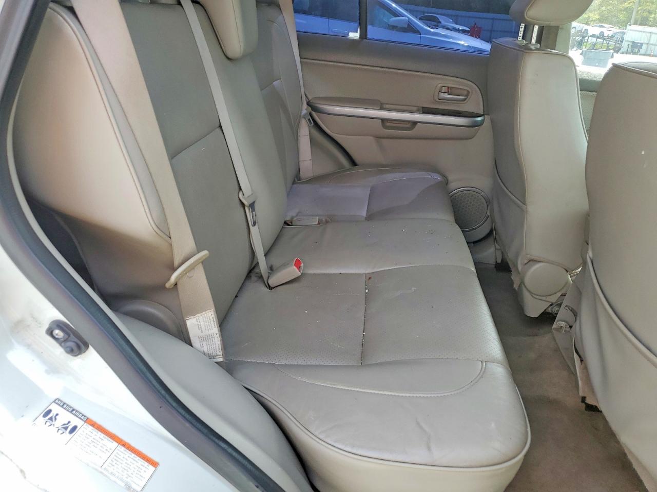 2007 Suzuki Grand Vitara Luxury White vin: JS3TE947674200797