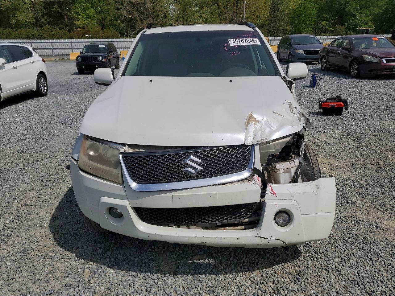 2007 Suzuki Grand Vitara Luxury White vin: JS3TE947674200797