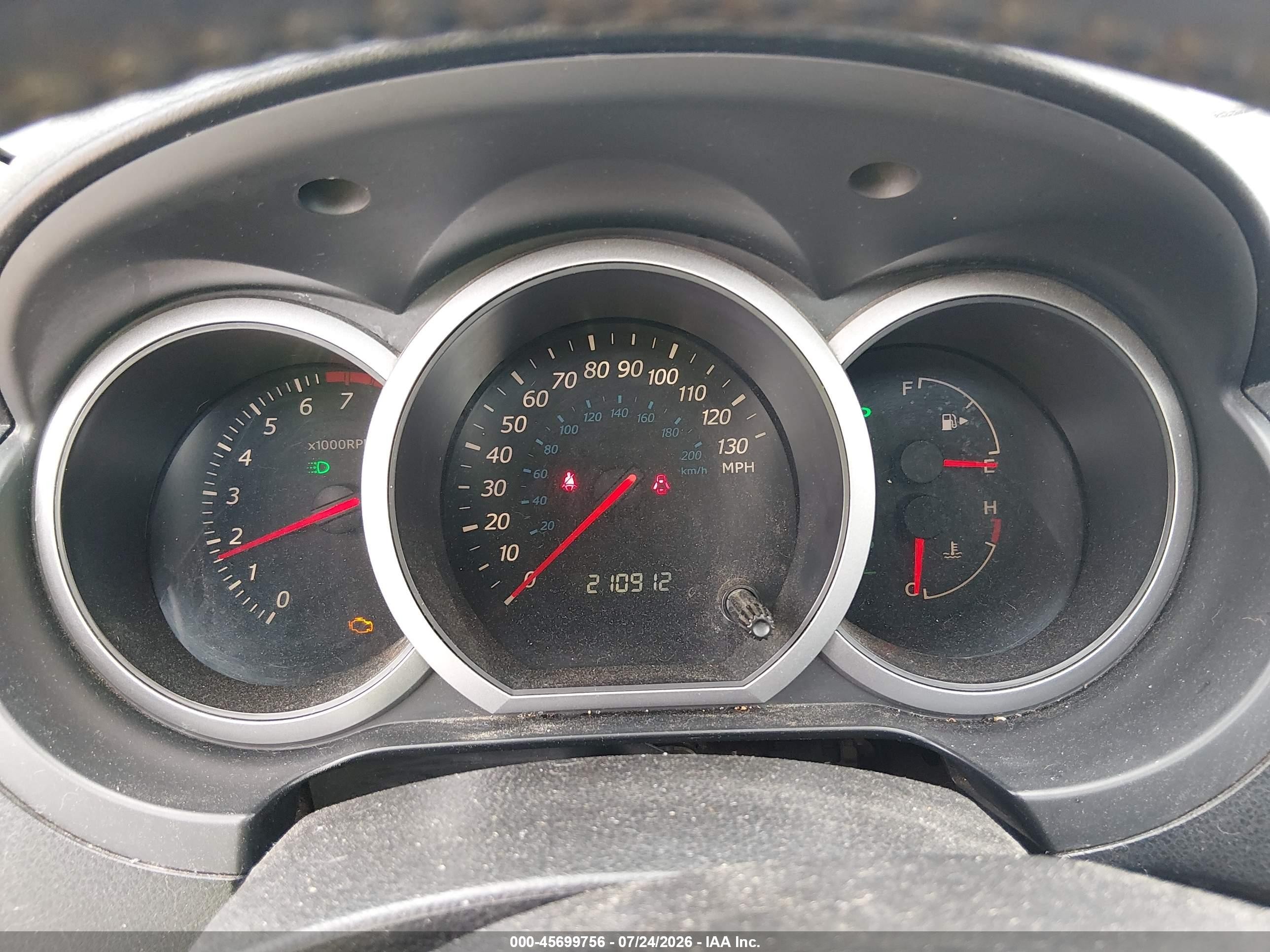 2007 Suzuki Grand Vitara Luxury Silver vin: JS3TE947774202252