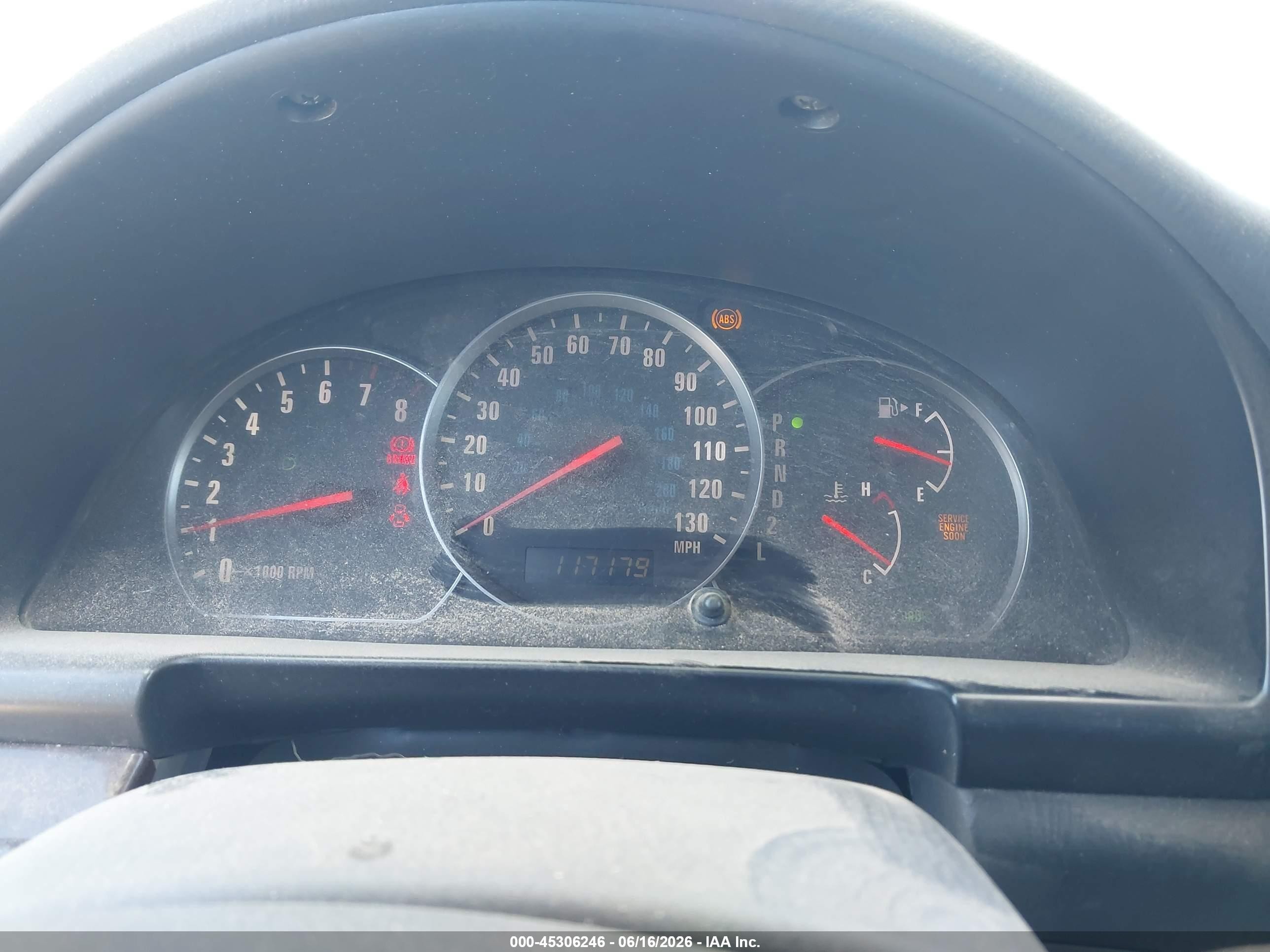 2003 Suzuki Xl-7   Silver vin: JS3TX92V634107932