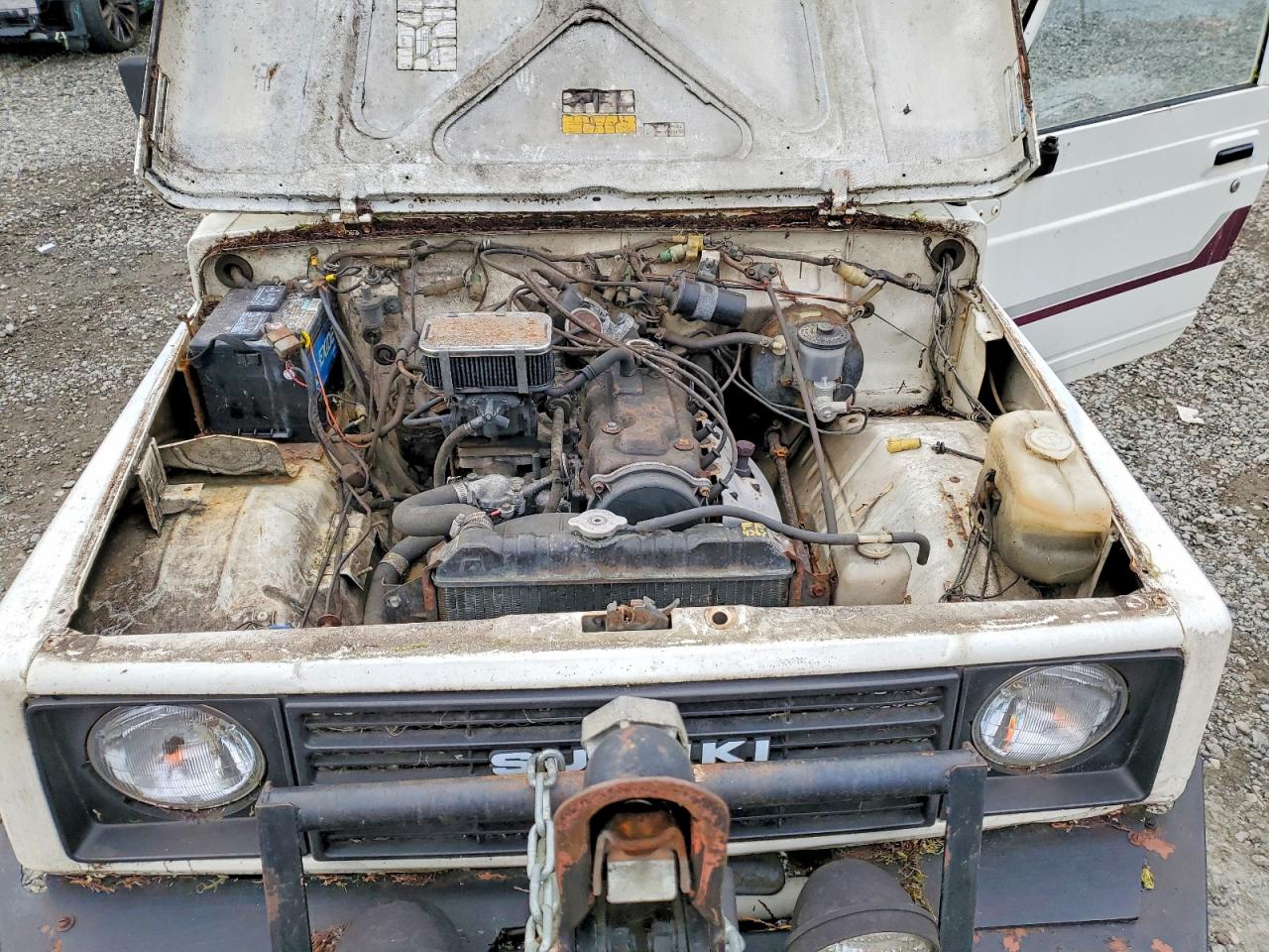 1986 Suzuki Samurai White vin: JS4JC51C7G4113543