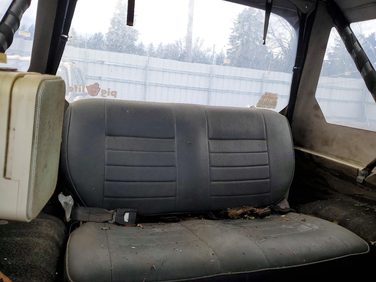 1986 Suzuki Samurai White vin: JS4JC51C7G4113543