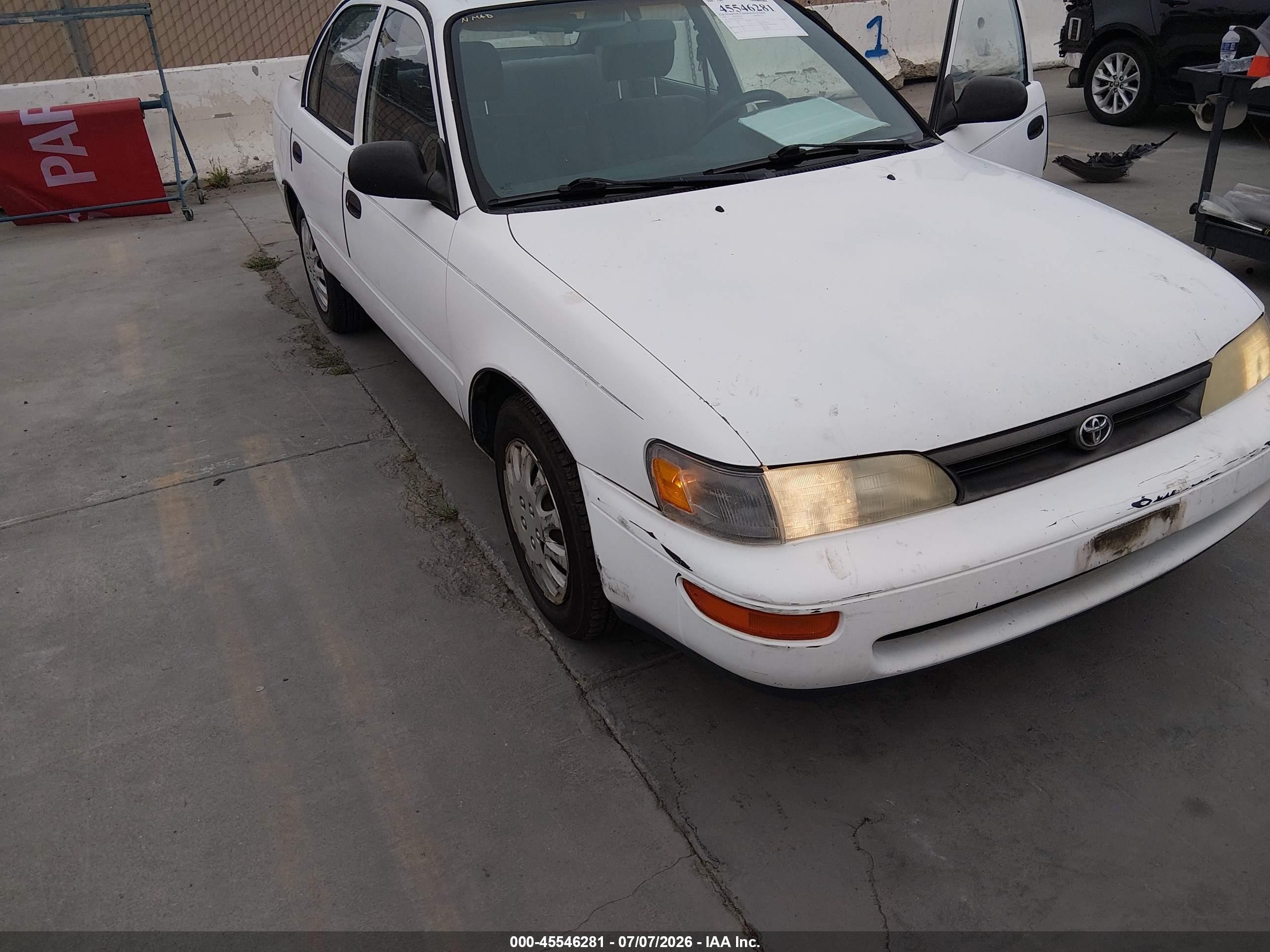 1995 Toyota Corolla   White vin: JT2AE04BXS0112270