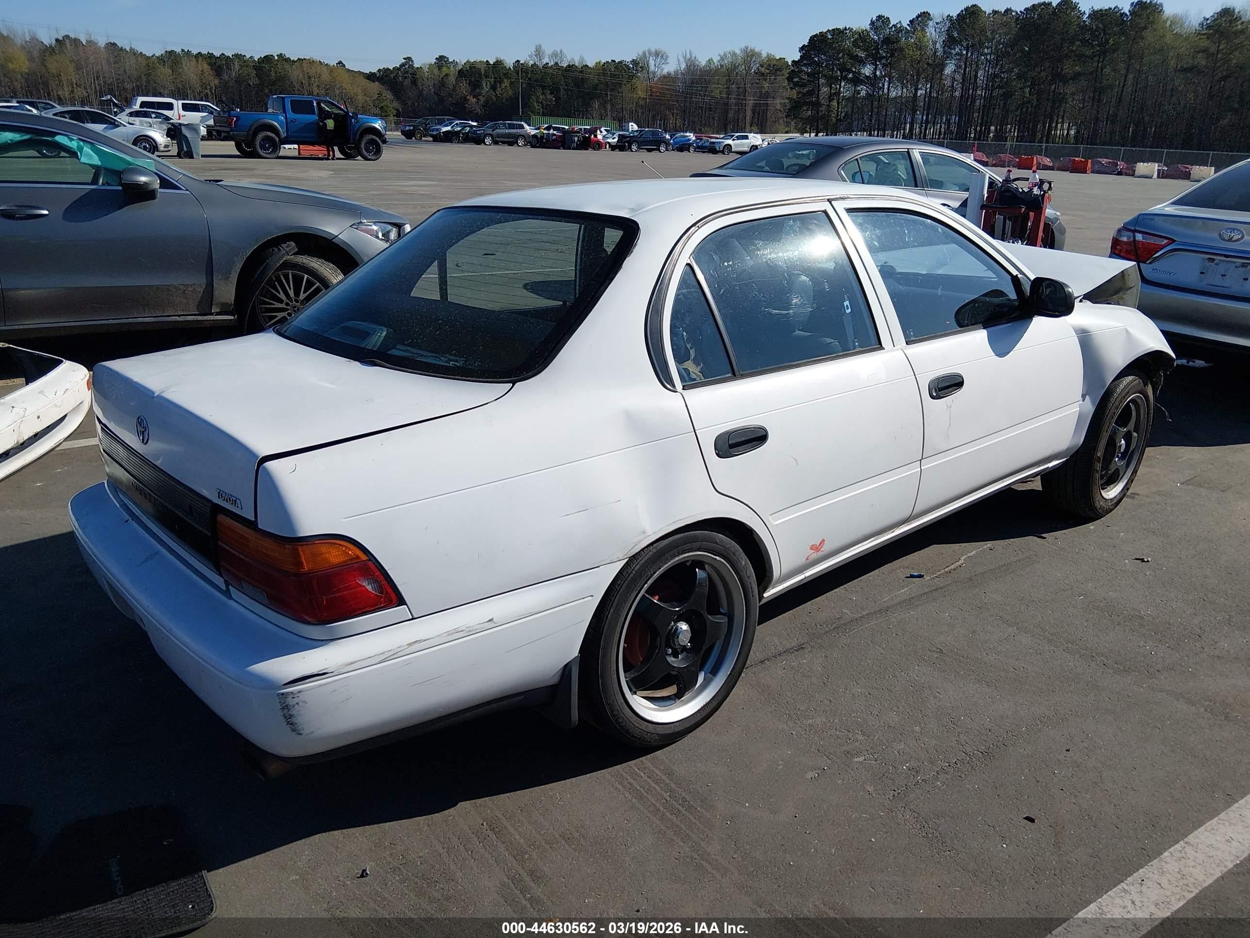1993 Toyota Corolla   White vin: JT2AE04E1P0027075