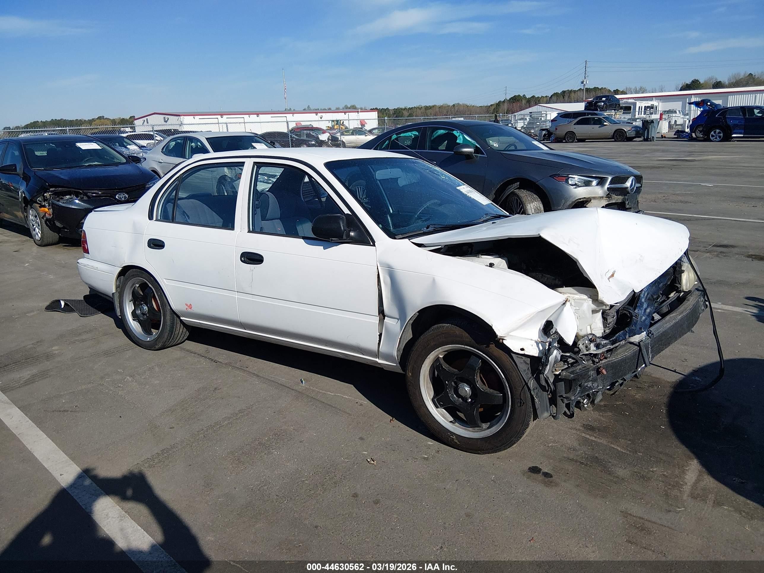 1993 Toyota Corolla   White vin: JT2AE04E1P0027075