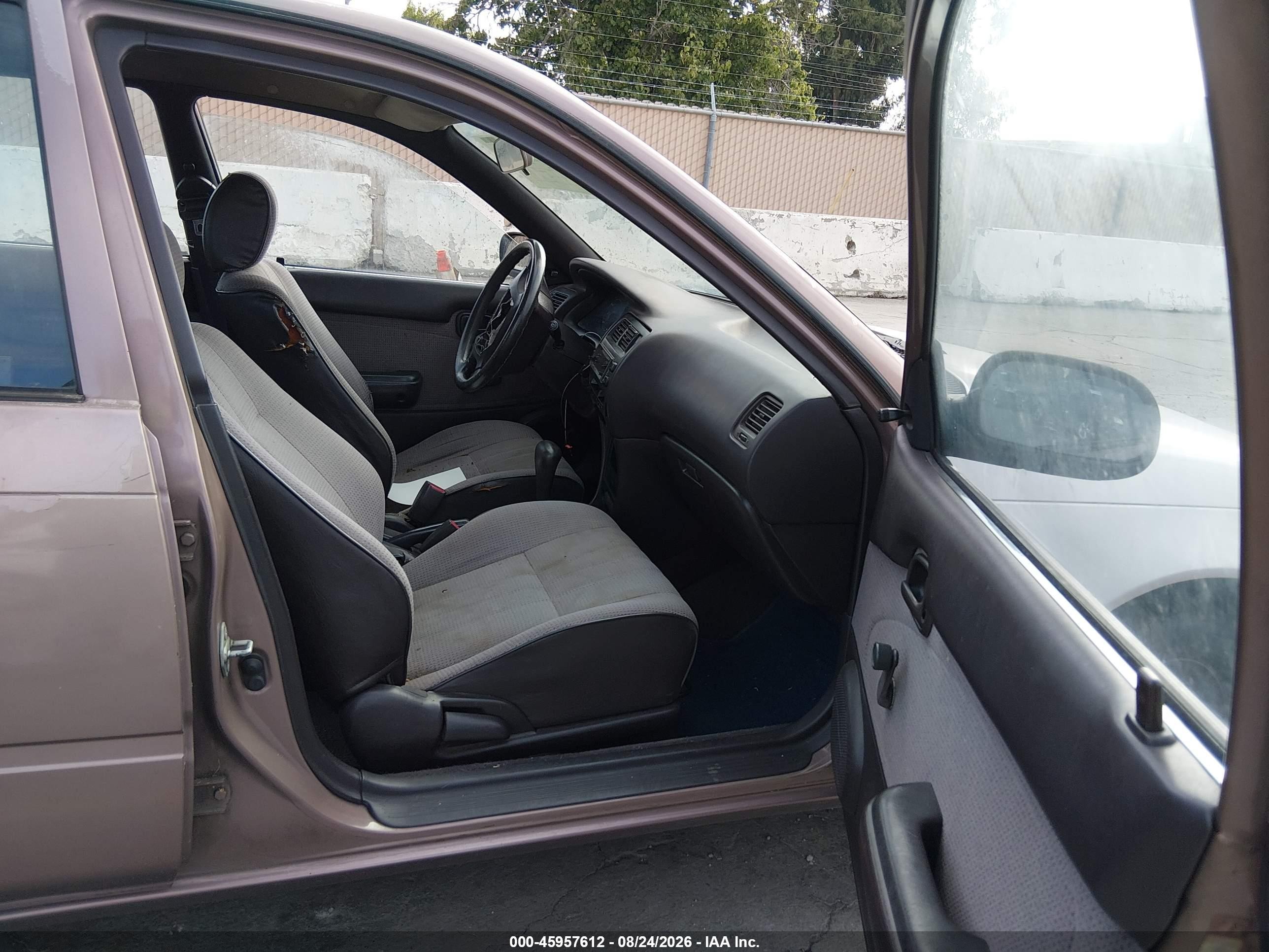 1993 Toyota Corolla   Blue vin: JT2AE04E7P0025668