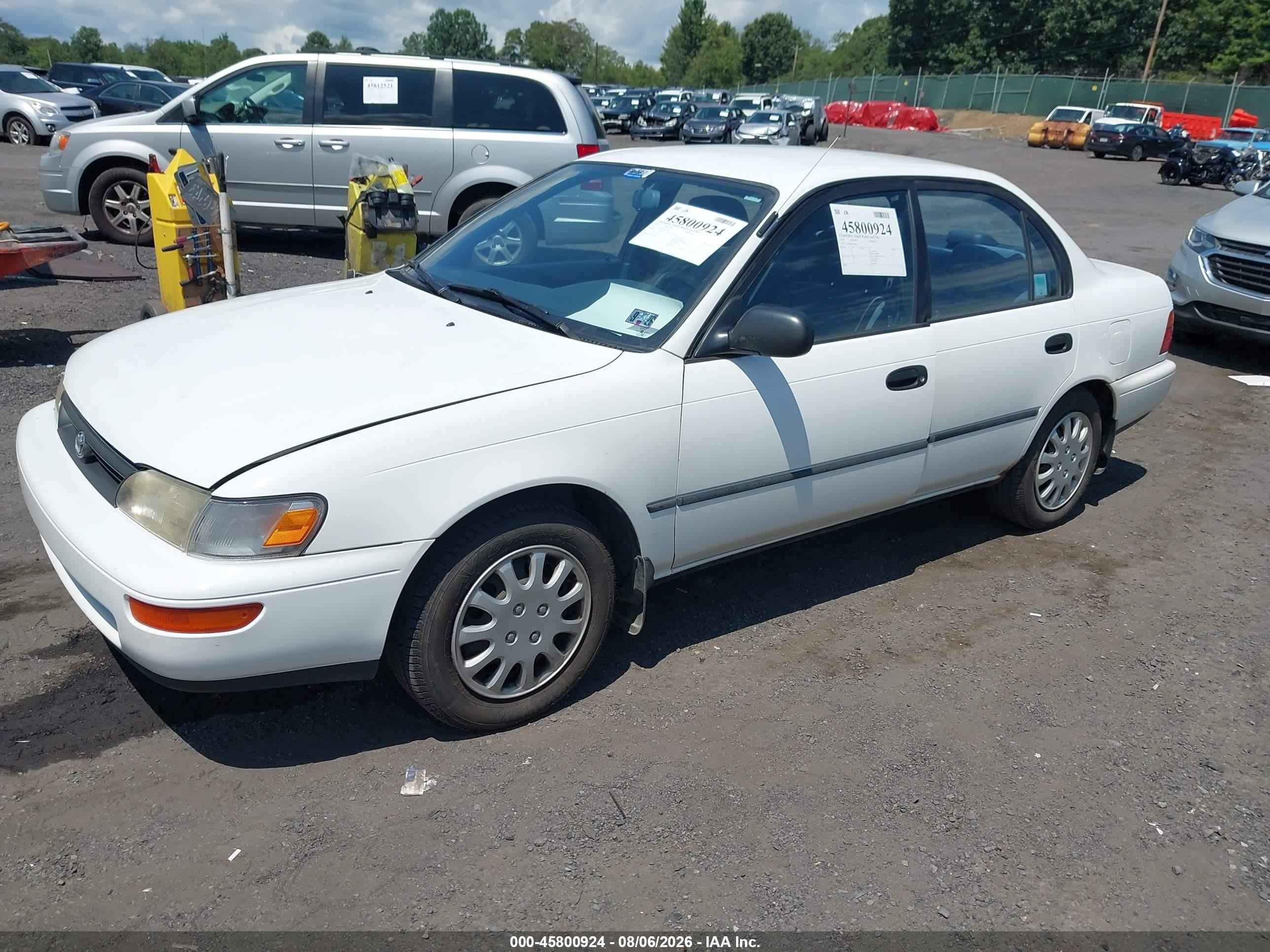 1995 Toyota Corolla Le/dx White vin: JT2AE09B1S0105281