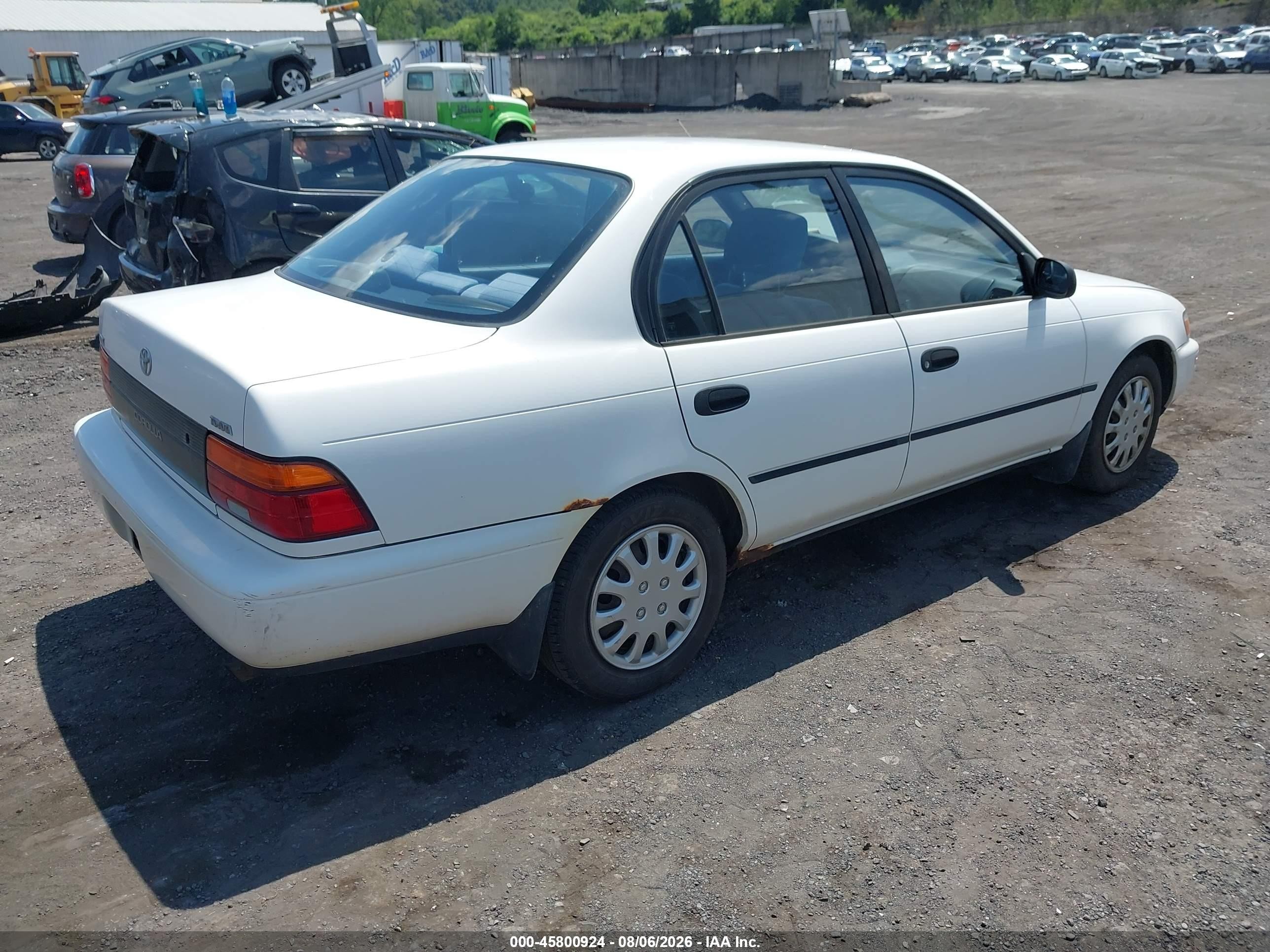 1995 Toyota Corolla Le/dx White vin: JT2AE09B1S0105281