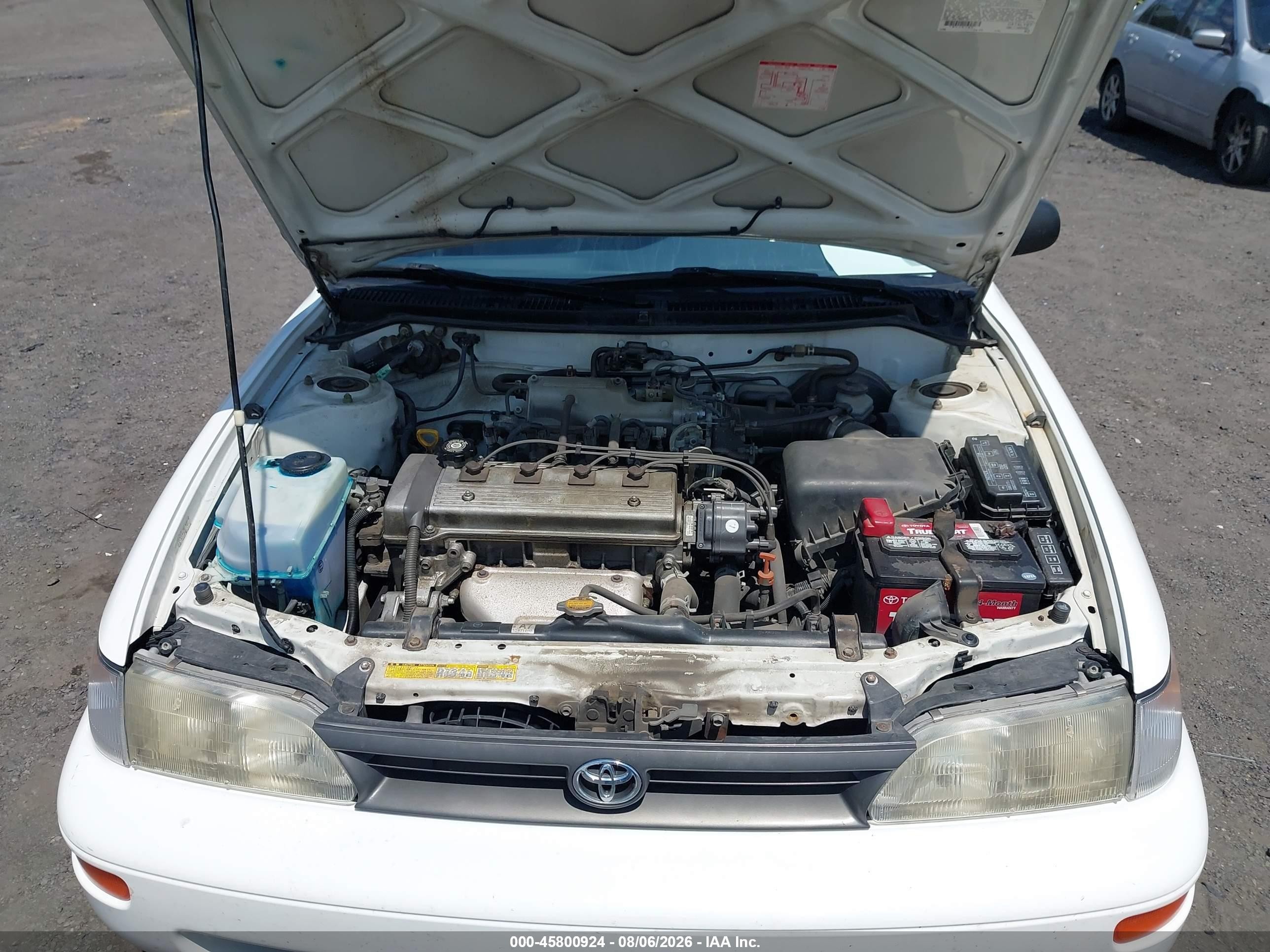 1995 Toyota Corolla Le/dx White vin: JT2AE09B1S0105281