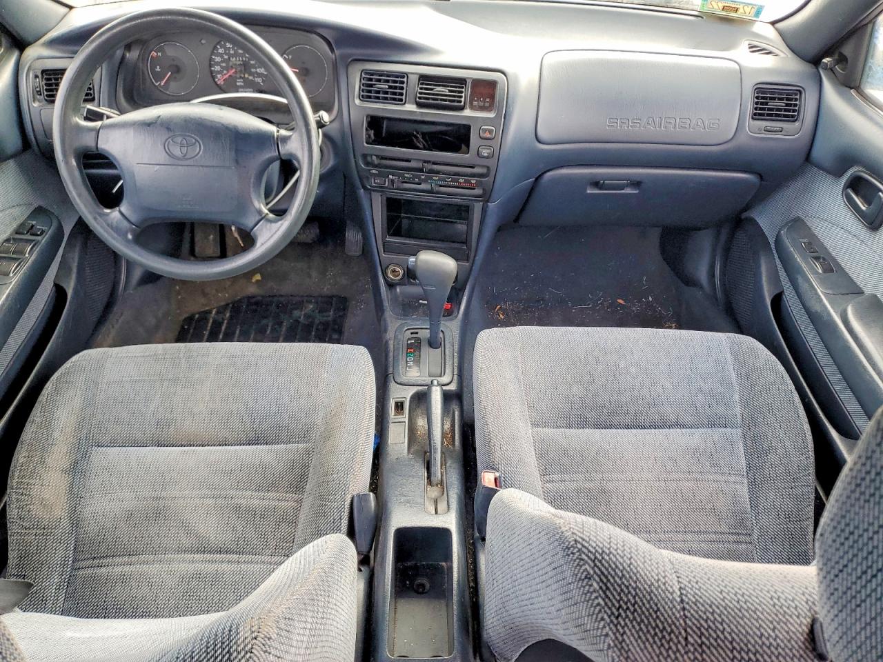 1995 Toyota Corolla Dx White vin: JT2AE09B5S0083737