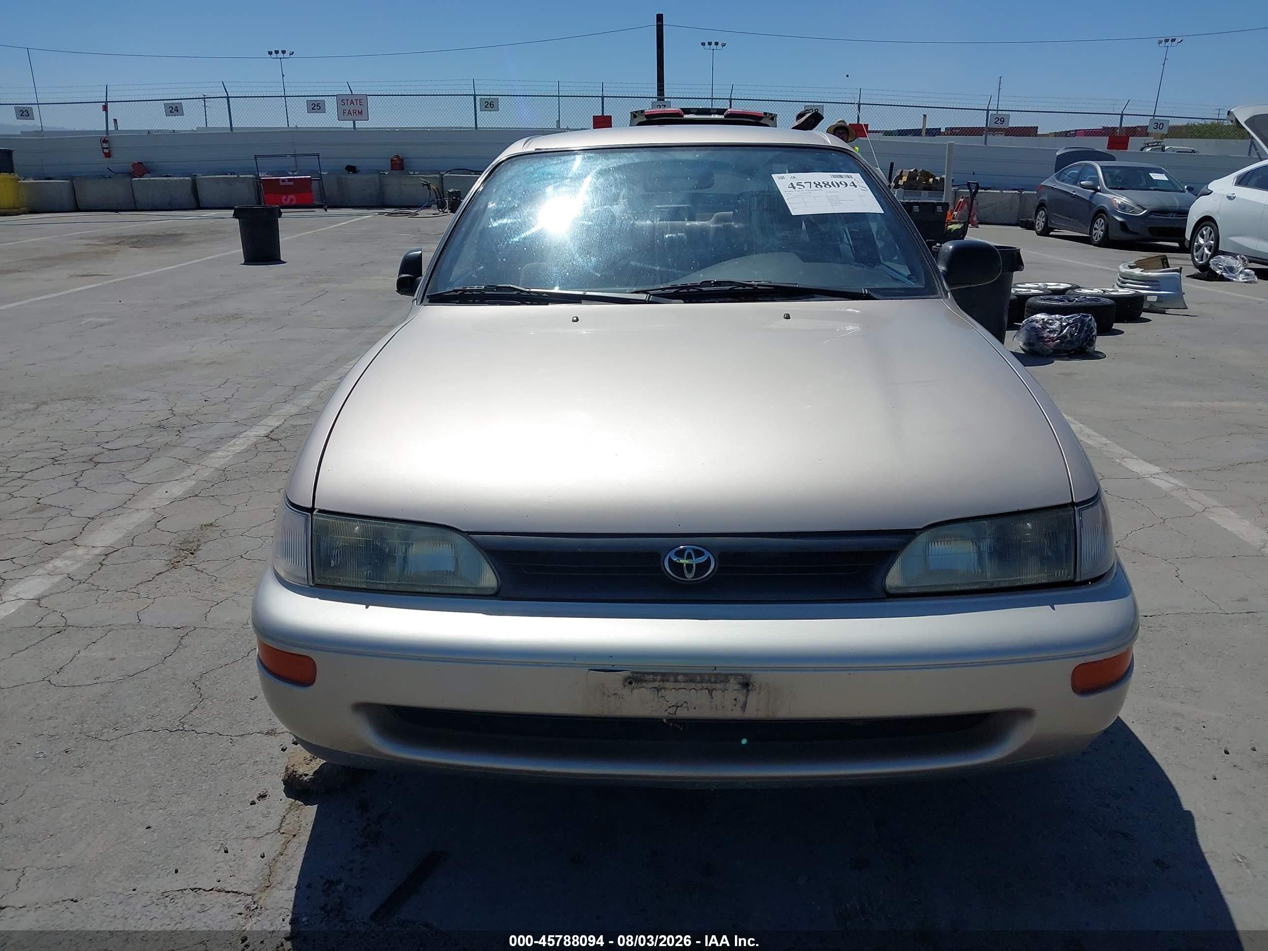 1993 Toyota Corolla Le/dx Pewter vin: JT2AE09E0P0023611