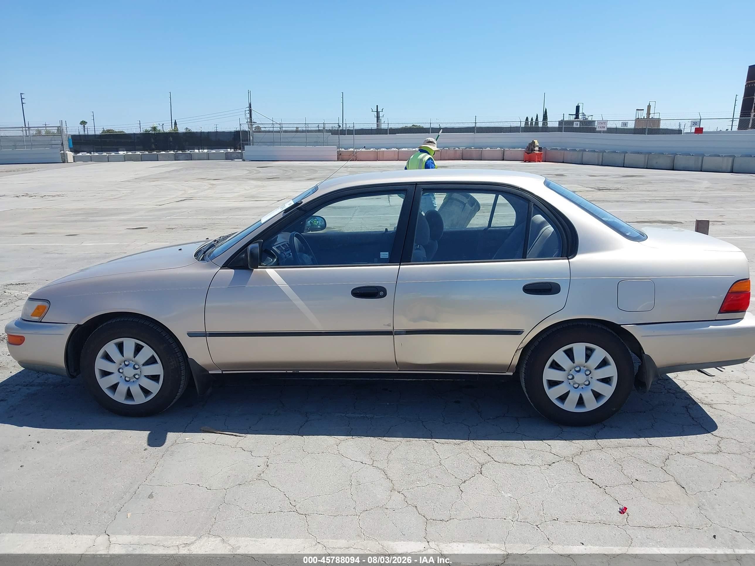 1993 Toyota Corolla Le/dx Pewter vin: JT2AE09E0P0023611