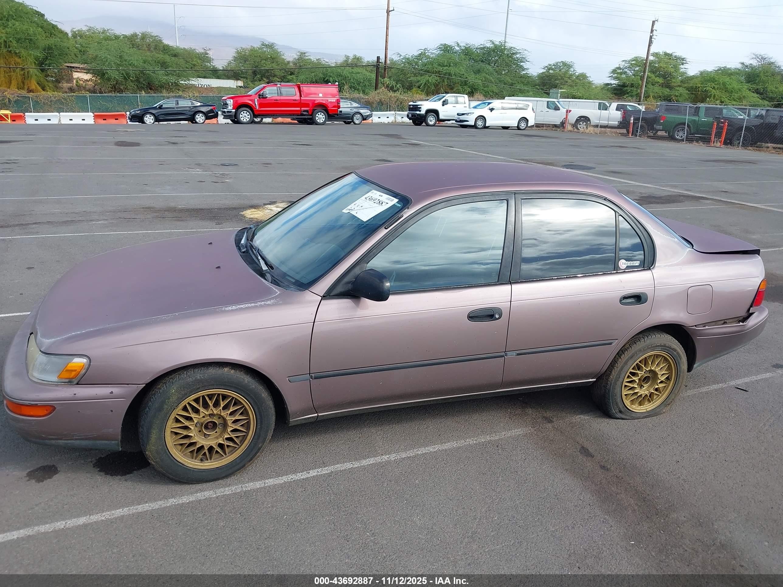 1993 Toyota Corolla Le/dx Коричневый vin: JT2AE09E6P0044267