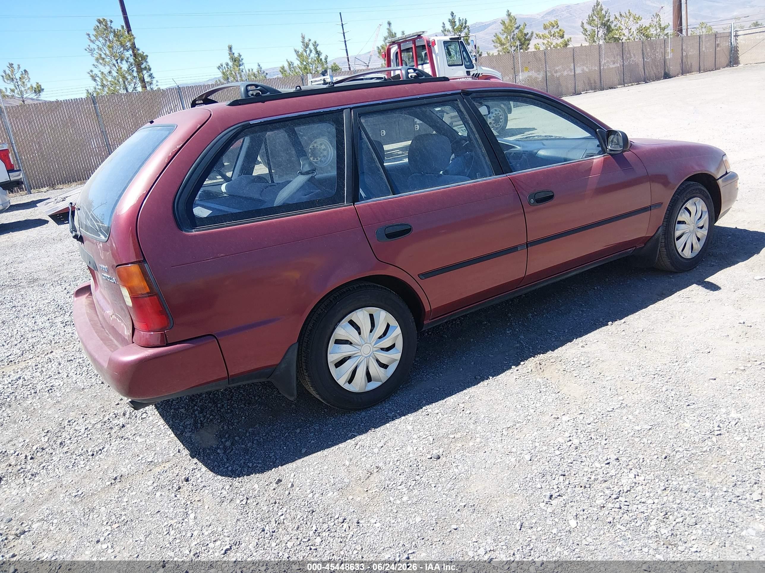 1995 Toyota Corolla Dx Red vin: JT2AE09V5S0092366