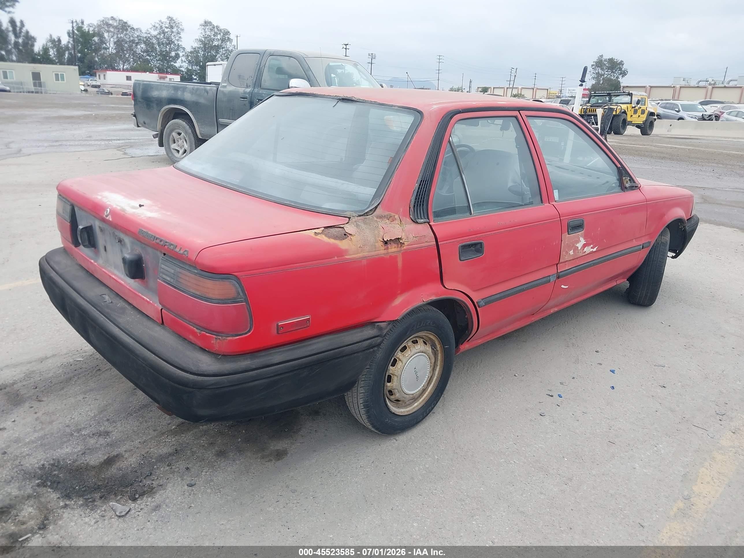 1988 Toyota Corolla Dlx Red vin: JT2AE92E3J0069214