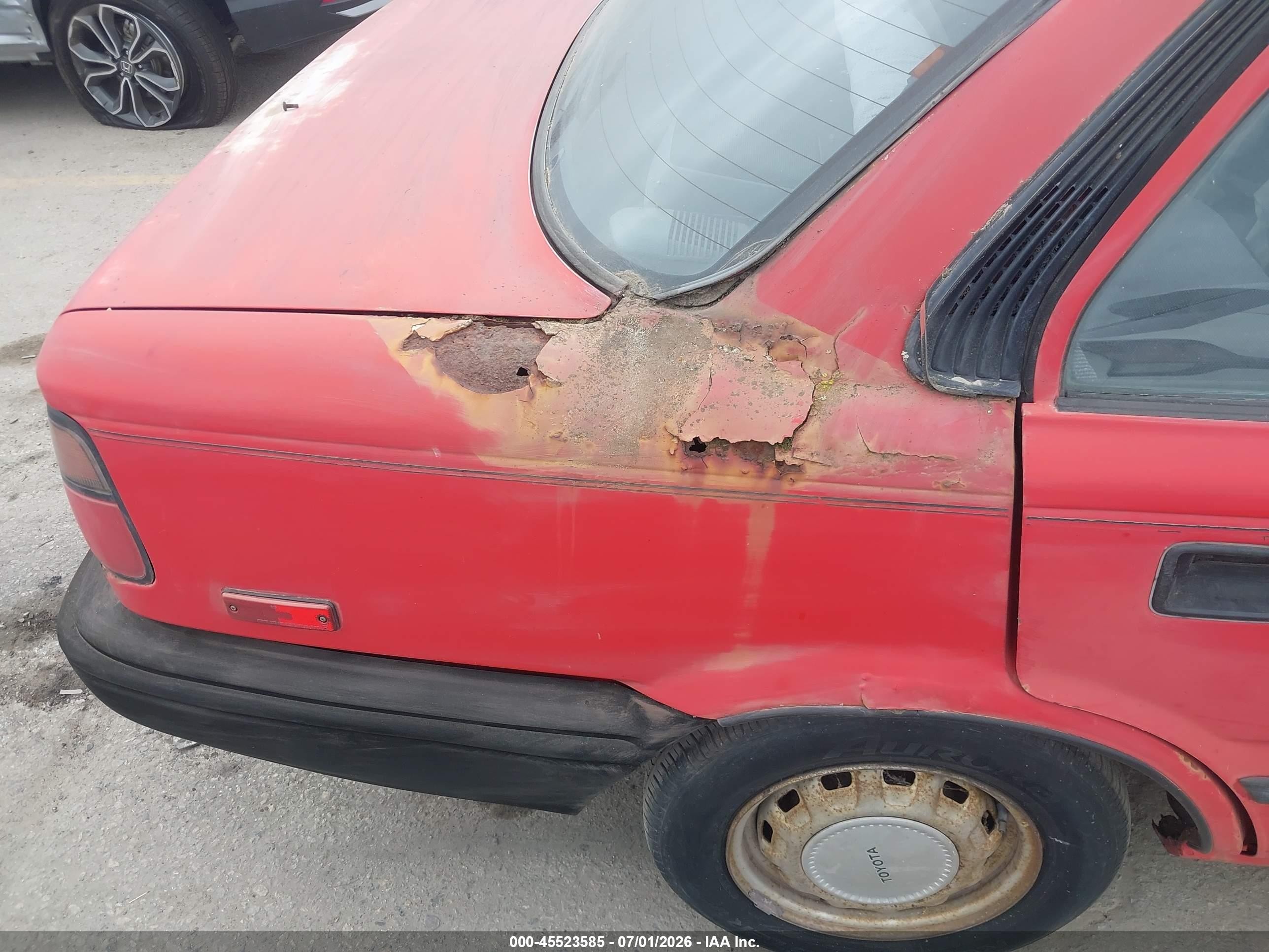 1988 Toyota Corolla Dlx Red vin: JT2AE92E3J0069214