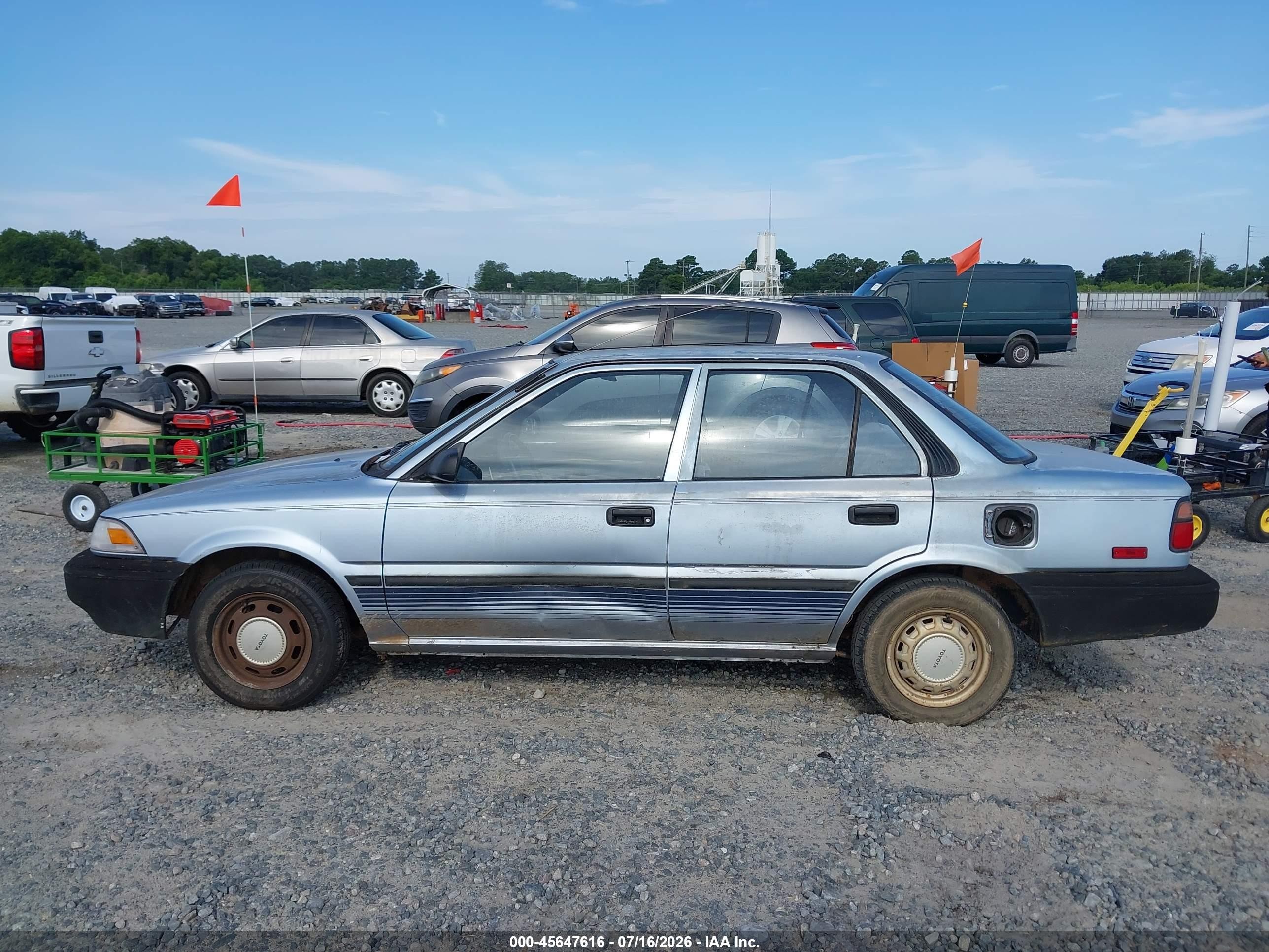 1988 Toyota Corolla Dlx Blue vin: JT2AE92E5J0022864