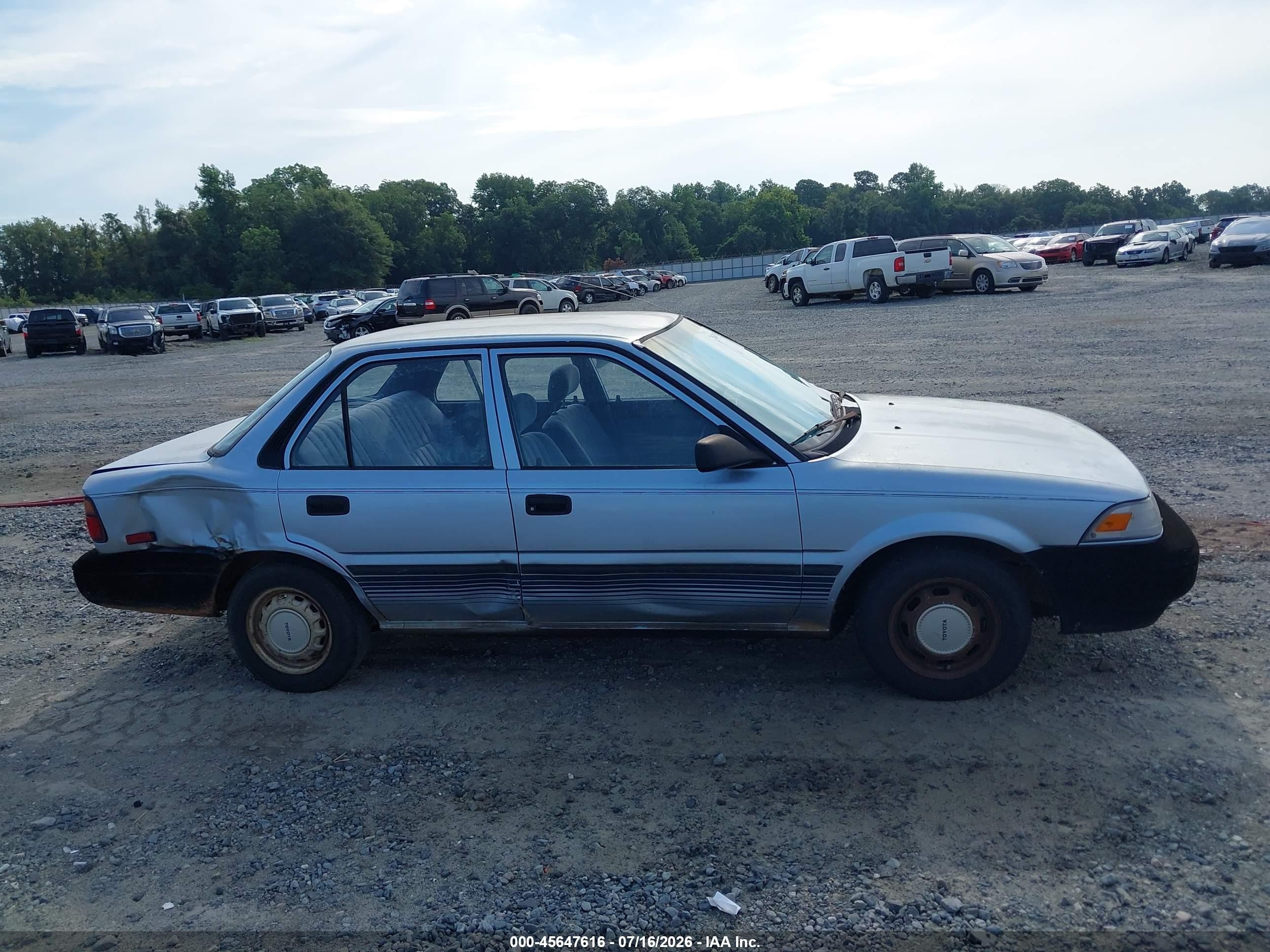 1988 Toyota Corolla Dlx Blue vin: JT2AE92E5J0022864