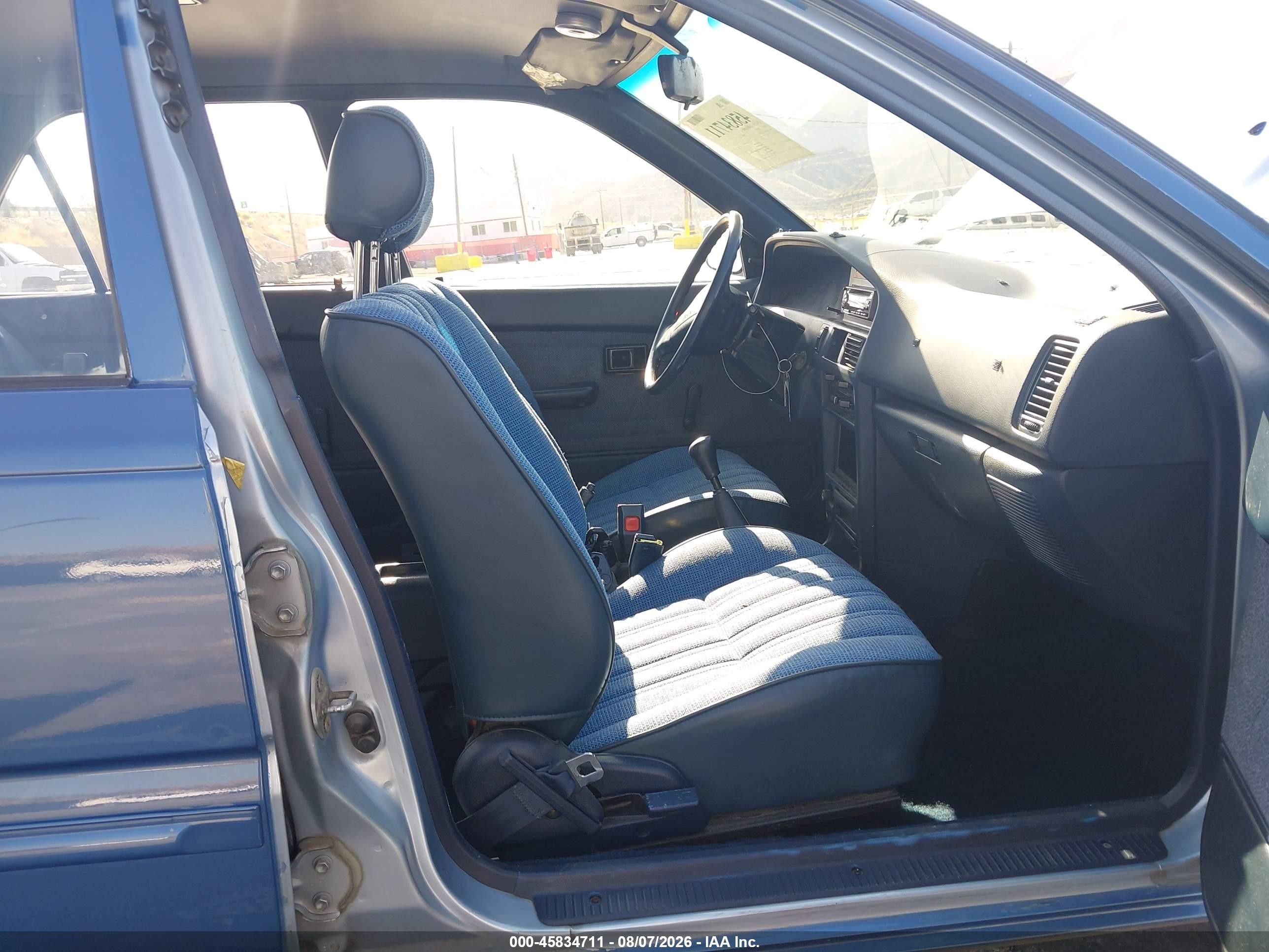 1990 Toyota Corolla Dlx Blue vin: JT2AE94A3L3321832