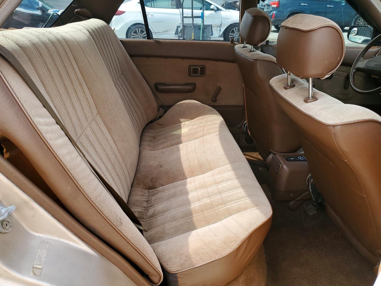 1991 Toyota Corolla Deluxe Beige vin: JT2AE94A3M3477404