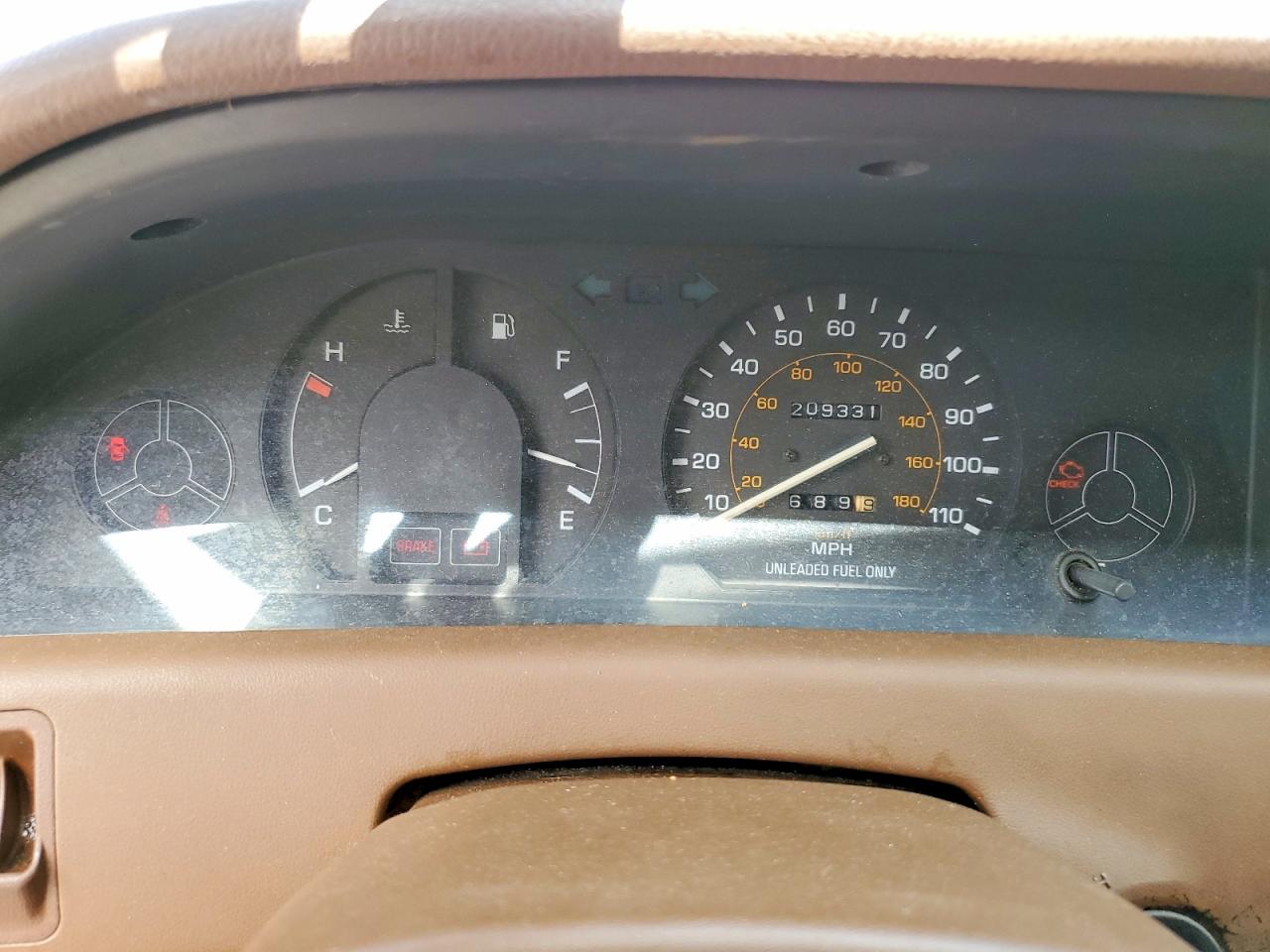 1991 Toyota Corolla Deluxe Beige vin: JT2AE94A3M3477404