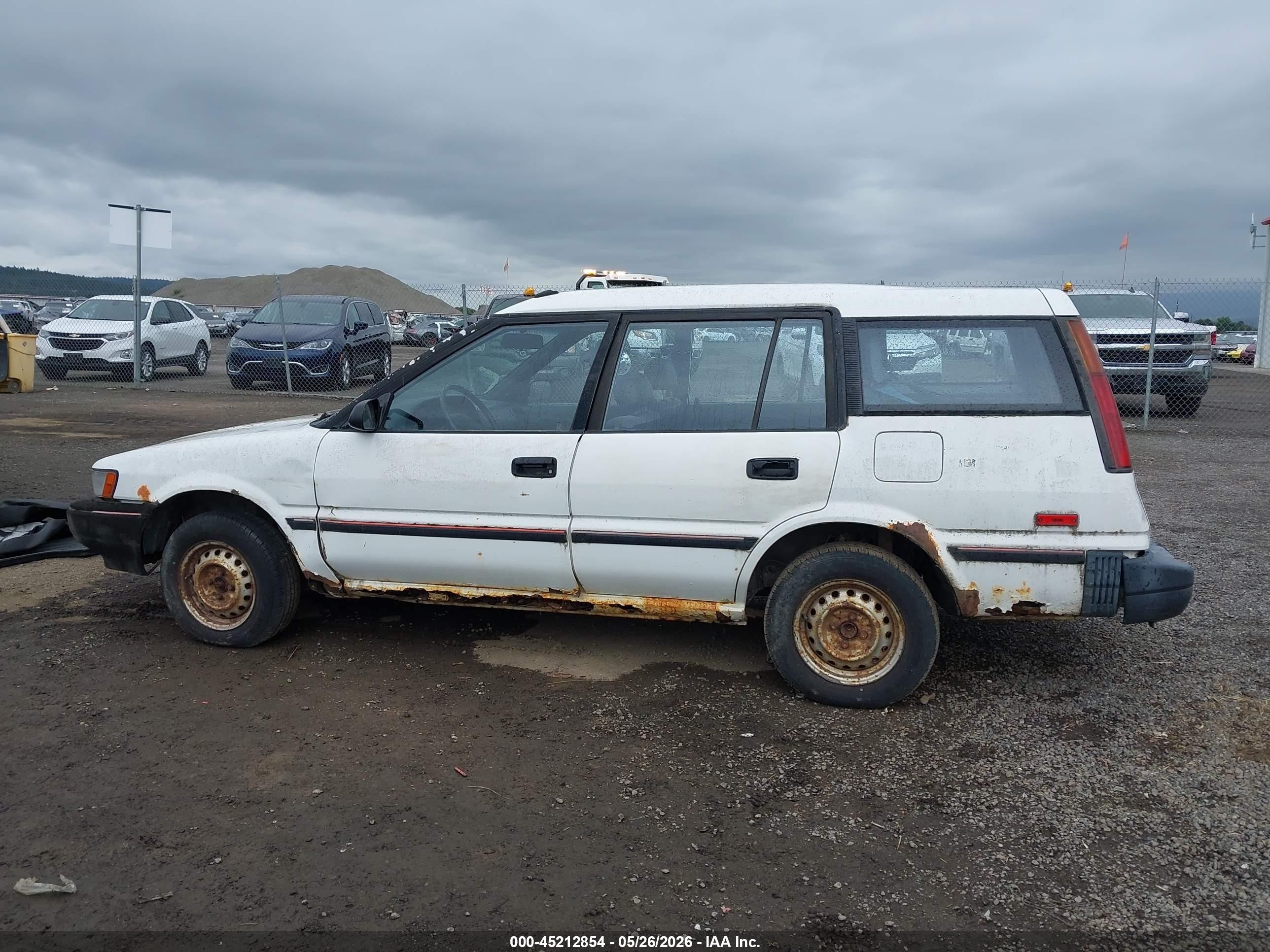 1992 Toyota Corolla Dlx White vin: JT2AE94V4N3033839