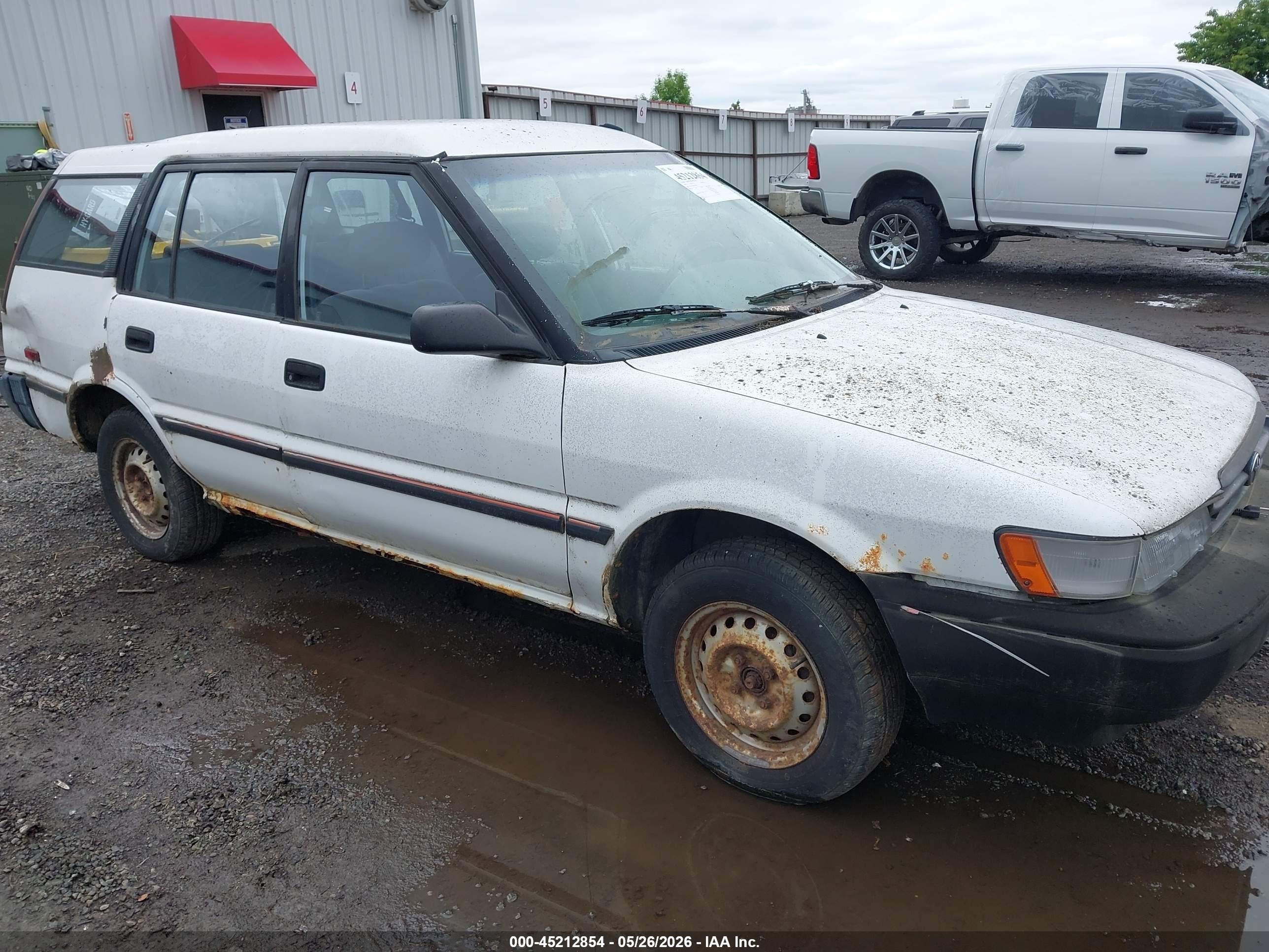 1992 Toyota Corolla Dlx White vin: JT2AE94V4N3033839