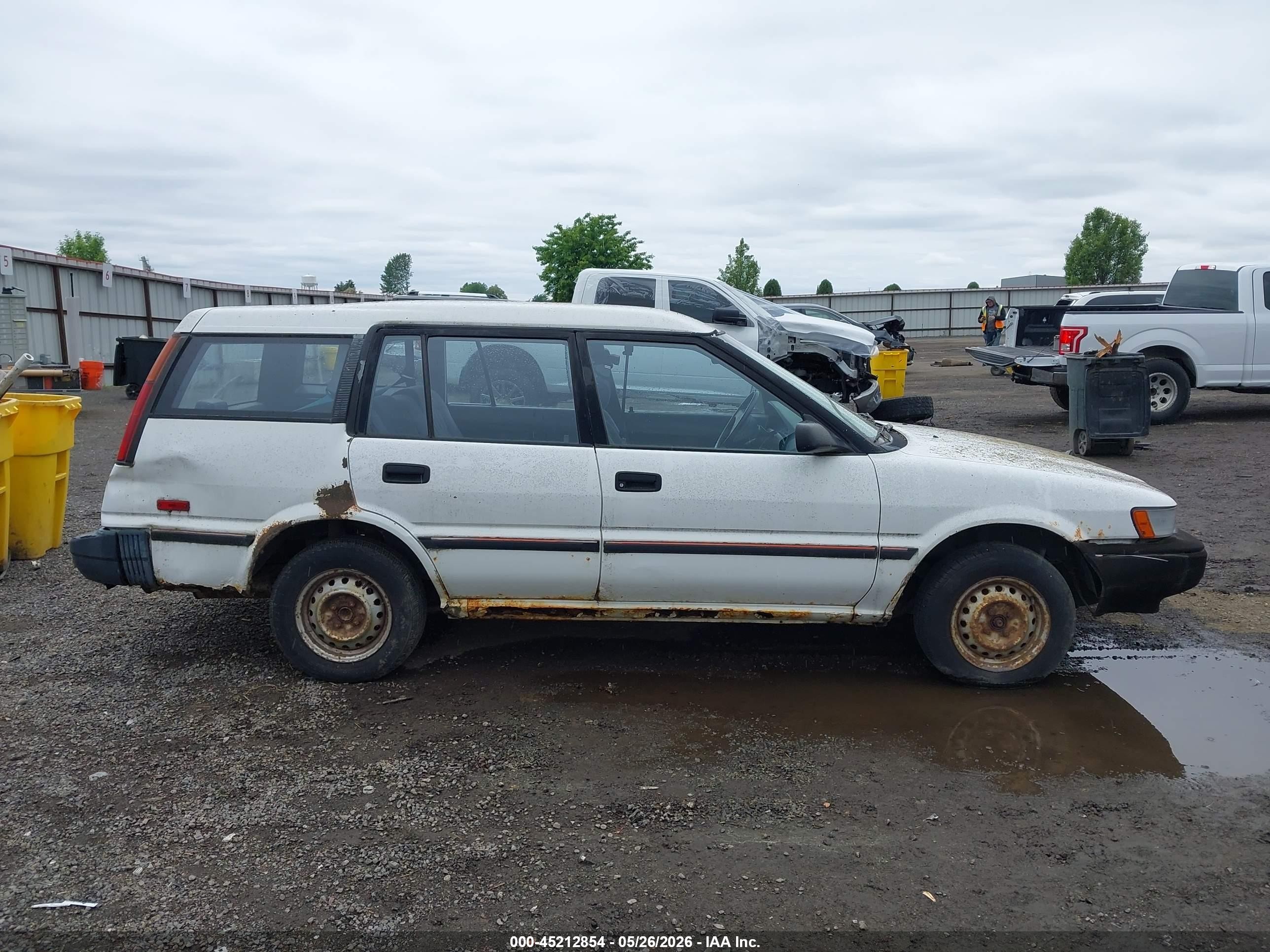 1992 Toyota Corolla Dlx White vin: JT2AE94V4N3033839