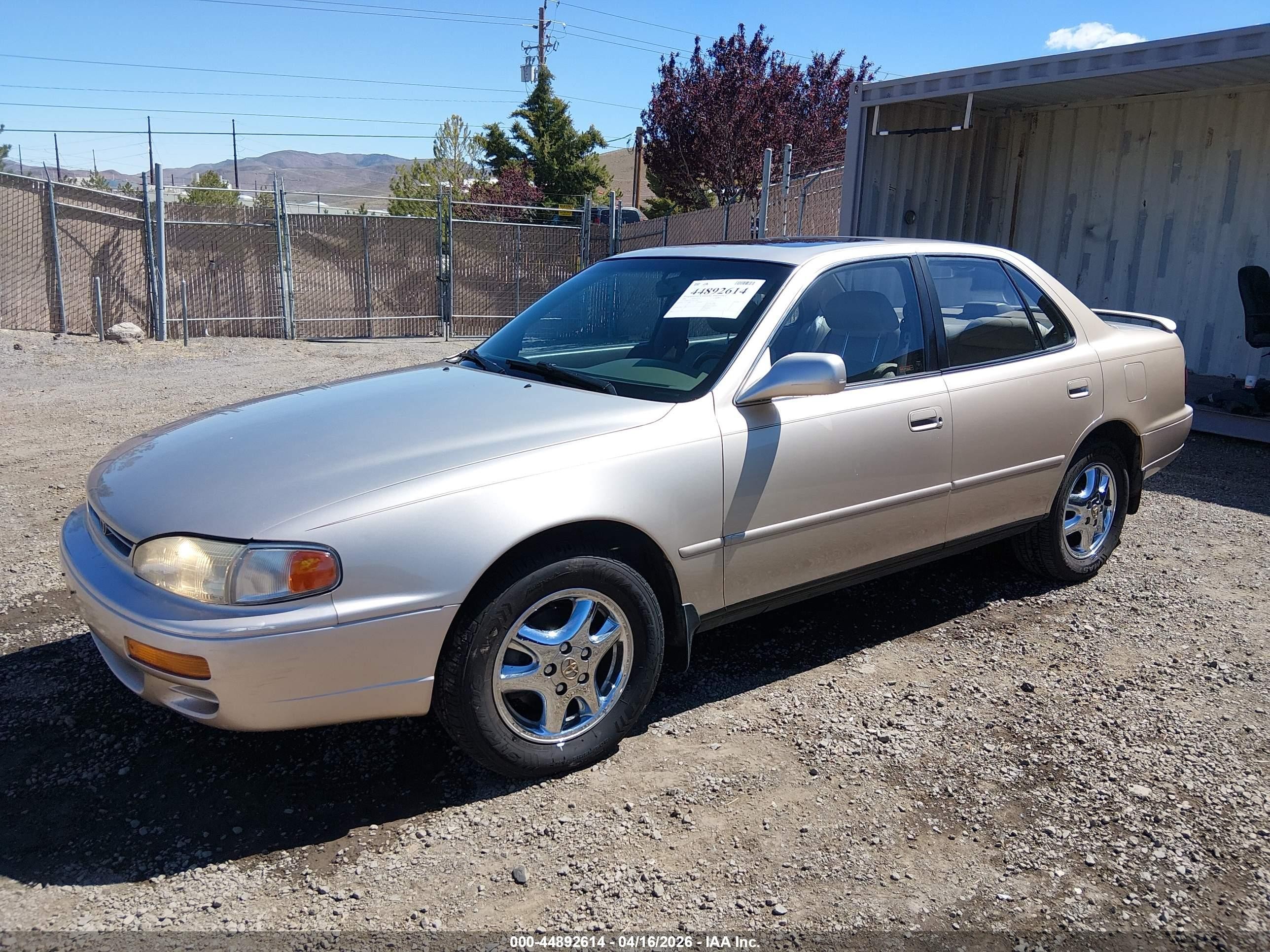 1996 Toyota Camry Le/xle/se Gold vin: JT2BF12K1T0129700
