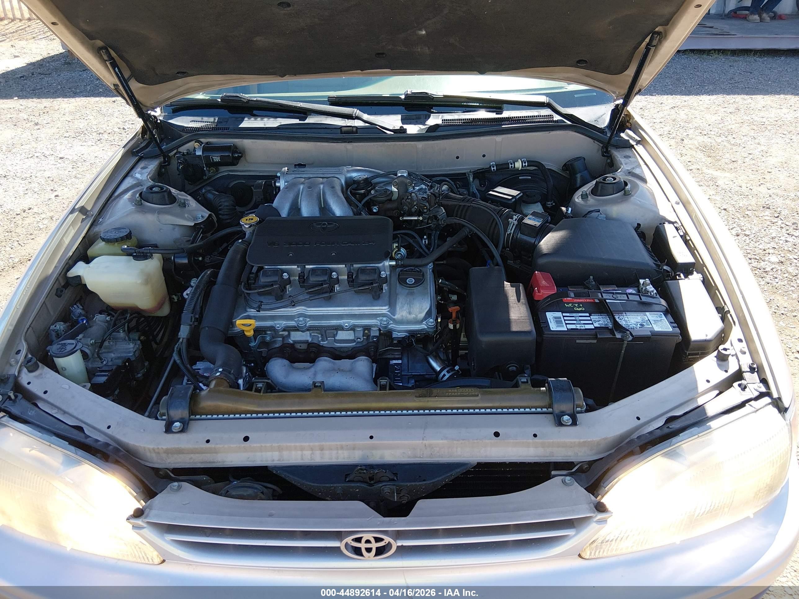 1996 Toyota Camry Le/xle/se Gold vin: JT2BF12K1T0129700