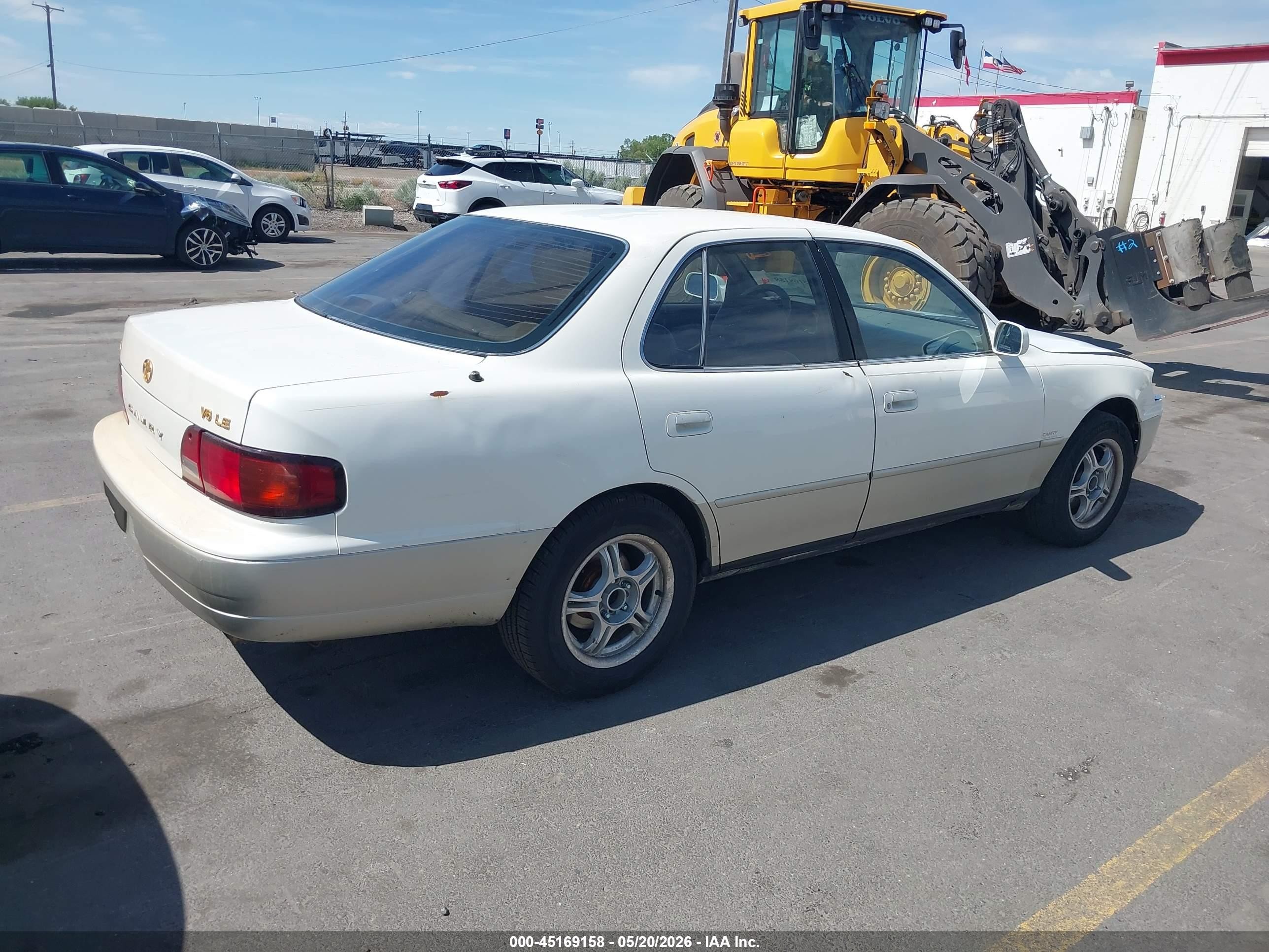 1996 Toyota Camry Le/xle/se White vin: JT2BF12K3T0137734