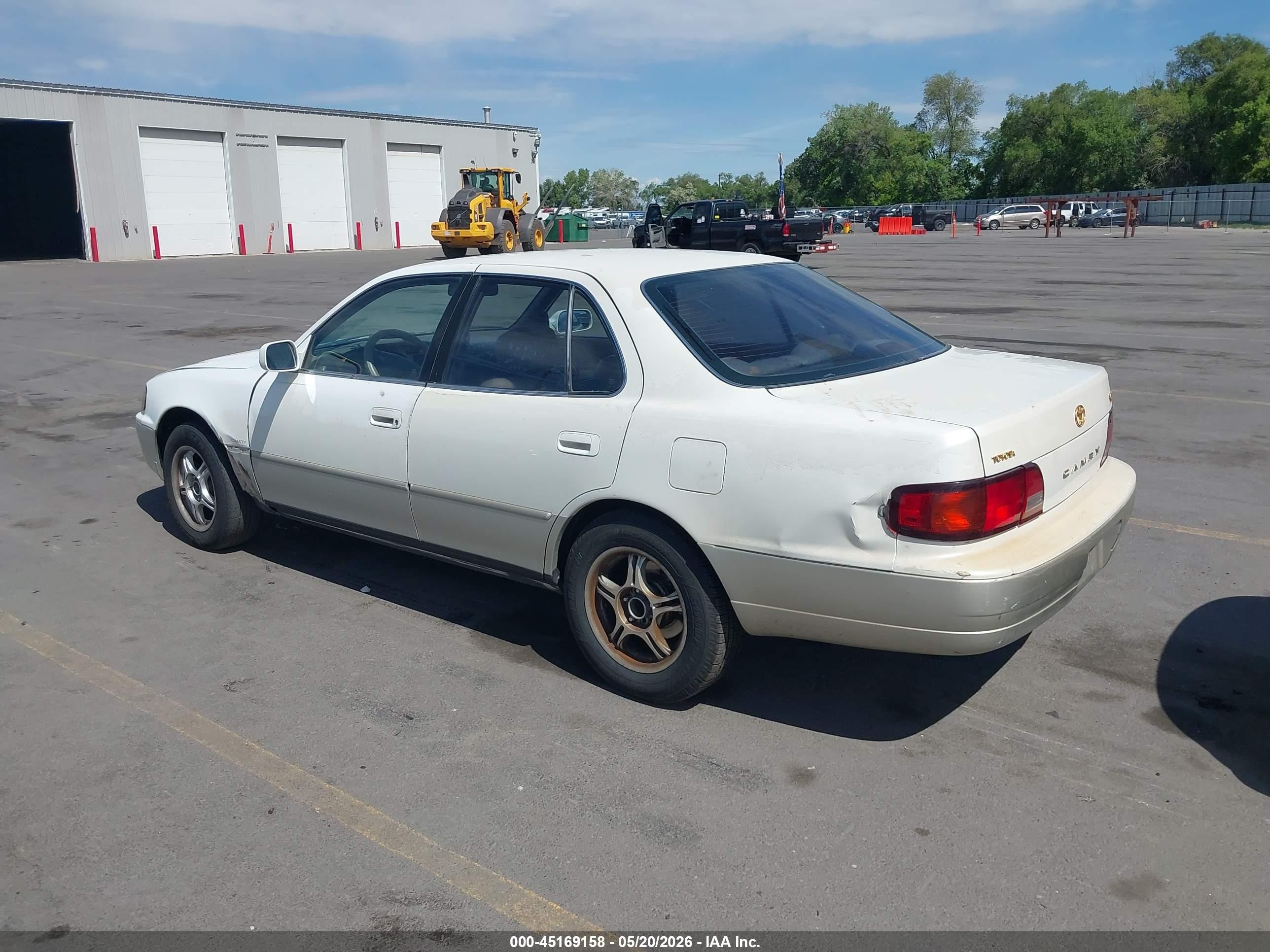 1996 Toyota Camry Le/xle/se White vin: JT2BF12K3T0137734