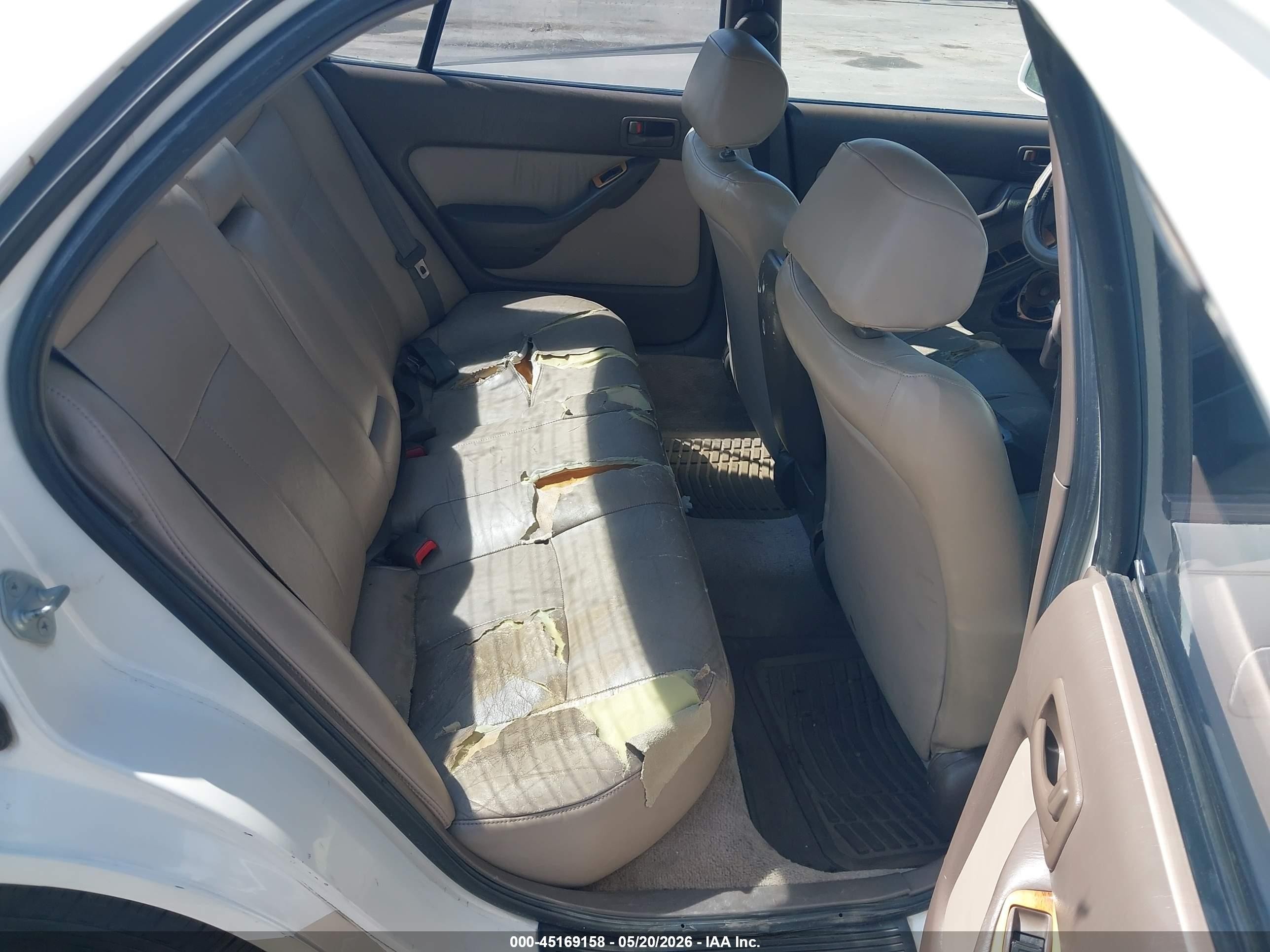 1996 Toyota Camry Le/xle/se White vin: JT2BF12K3T0137734