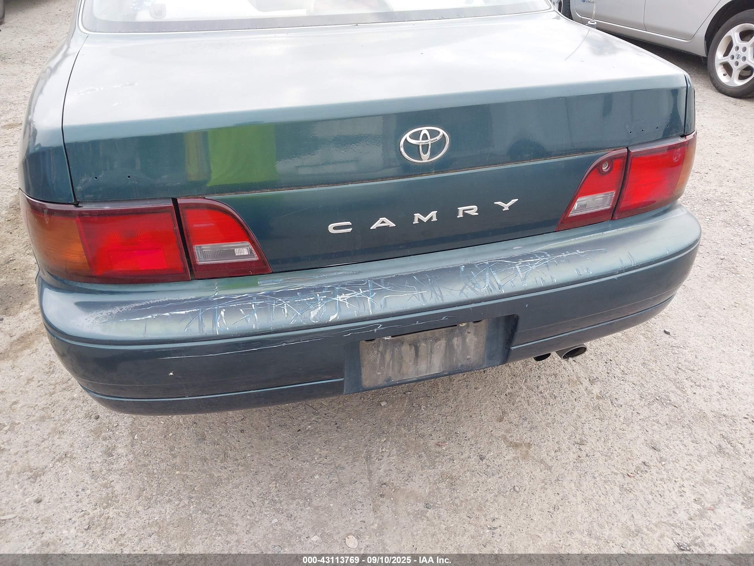 1996 Toyota Camry Le/xle/se Green vin: JT2BF12K3T0183063