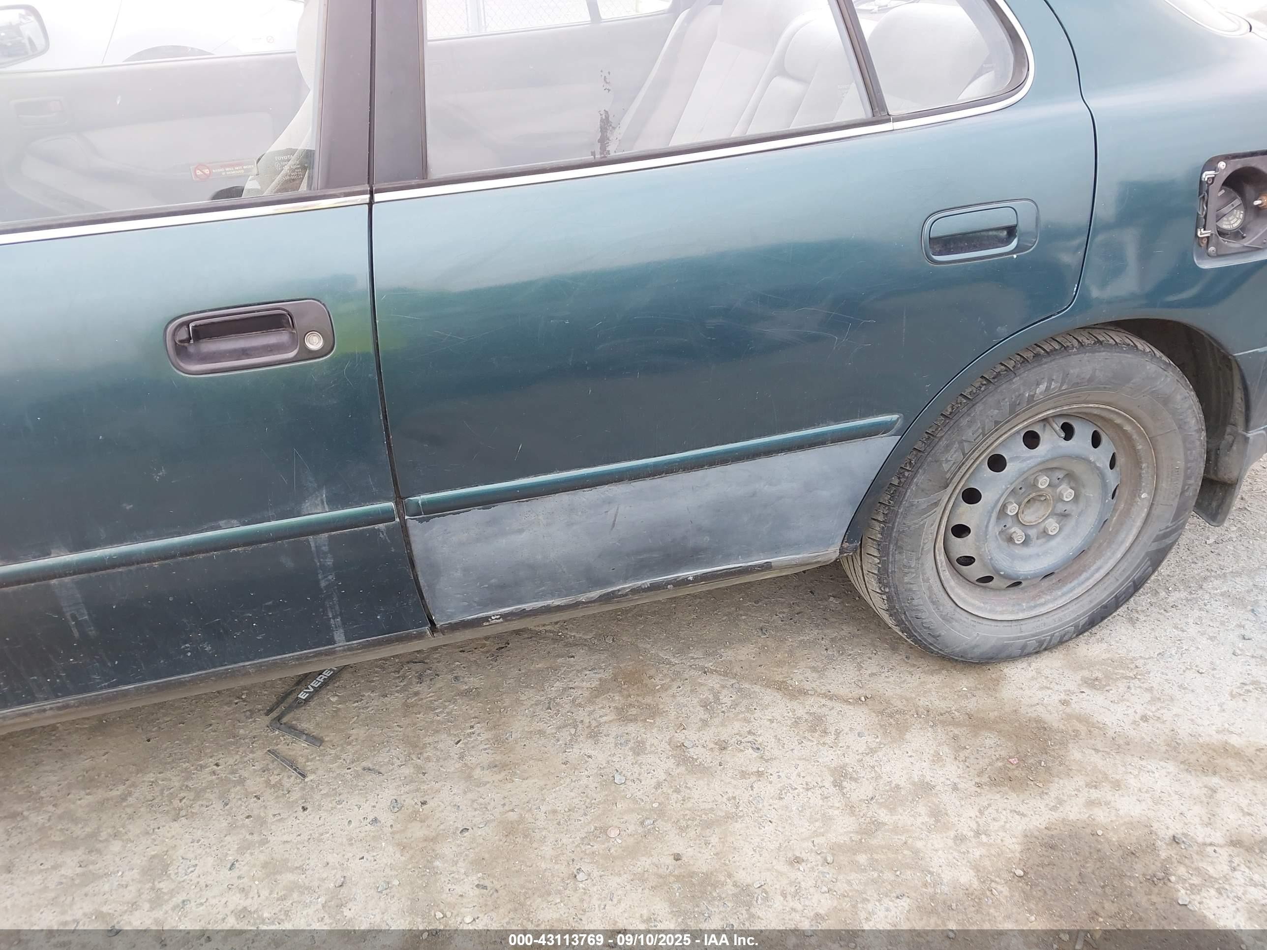 1996 Toyota Camry Le/xle/se Green vin: JT2BF12K3T0183063