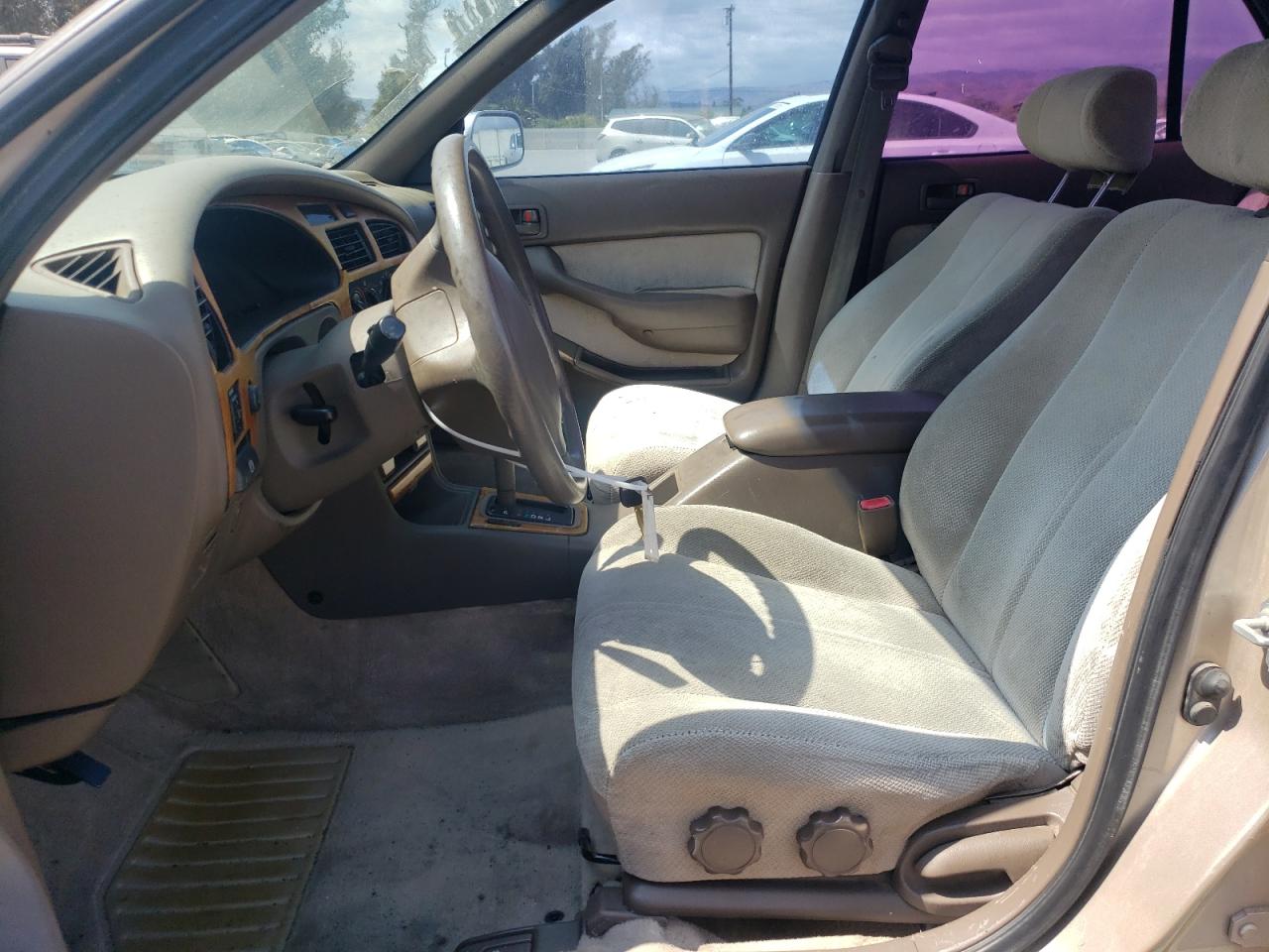 1996 Toyota Camry Le Beige vin: JT2BF12K4T0176669