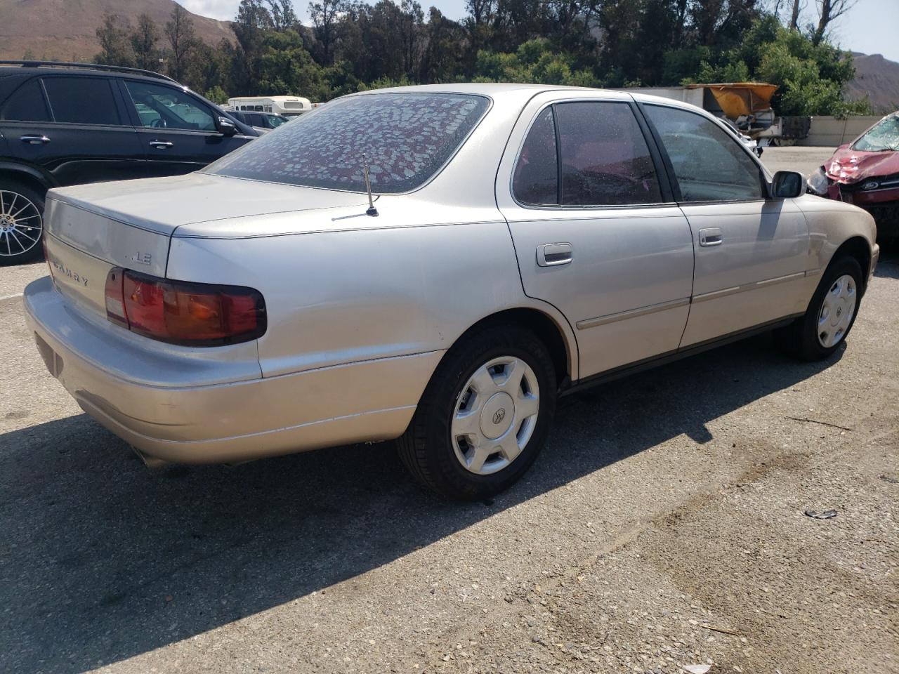 1996 Toyota Camry Le Beige vin: JT2BF12K4T0176669