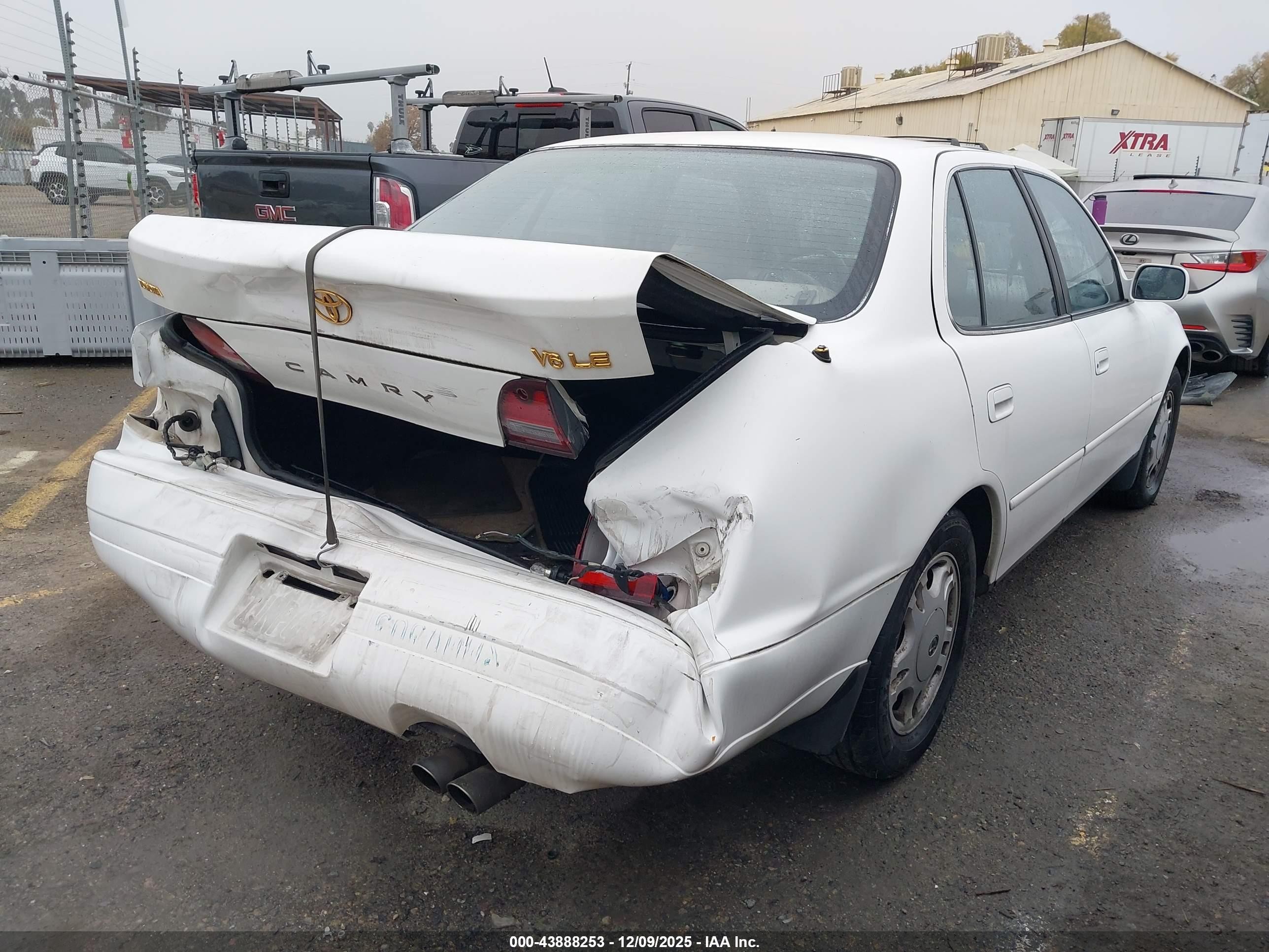 1996 Toyota Camry Le/xle/se White vin: JT2BF12K9T0133493