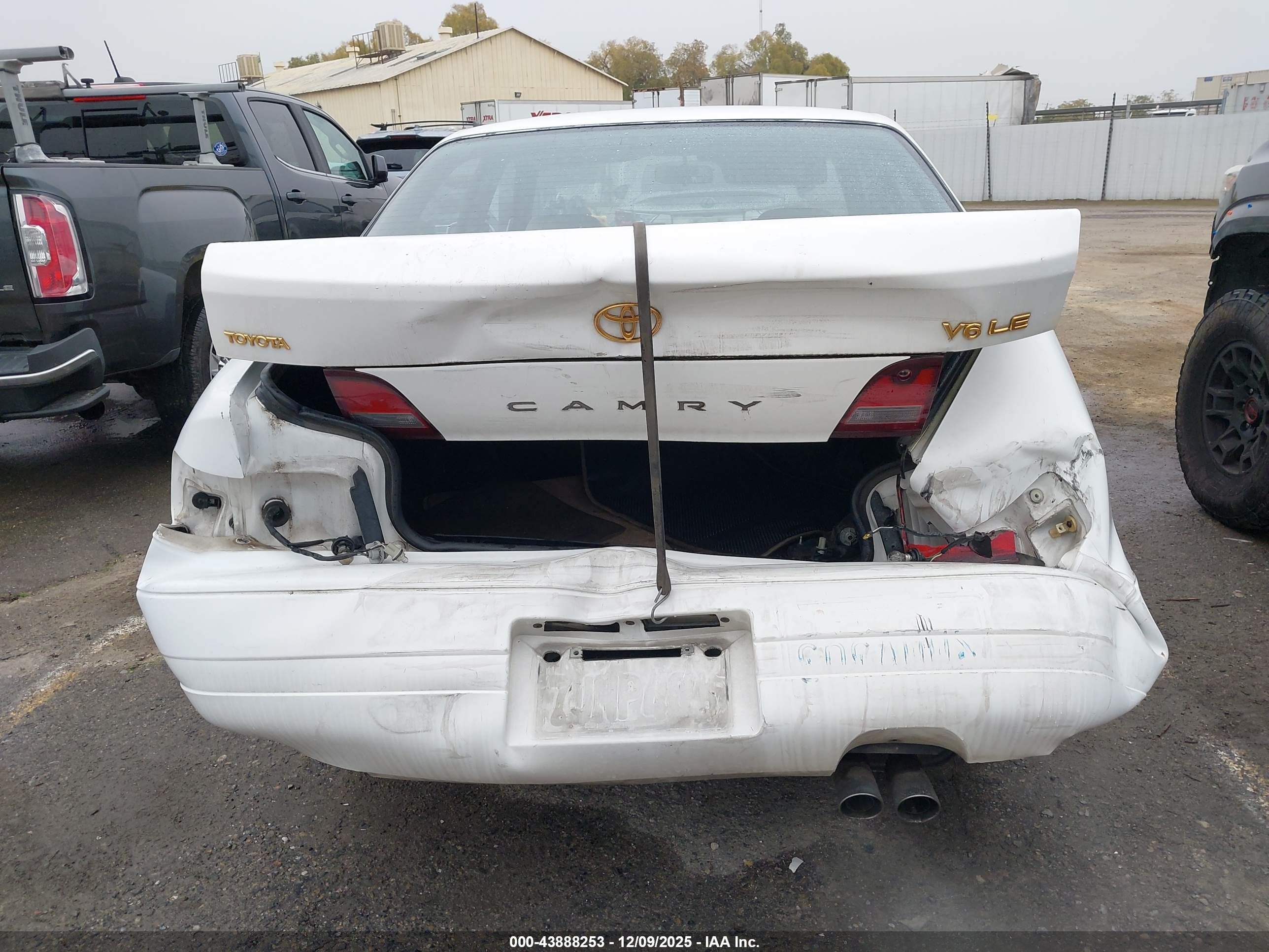 1996 Toyota Camry Le/xle/se White vin: JT2BF12K9T0133493