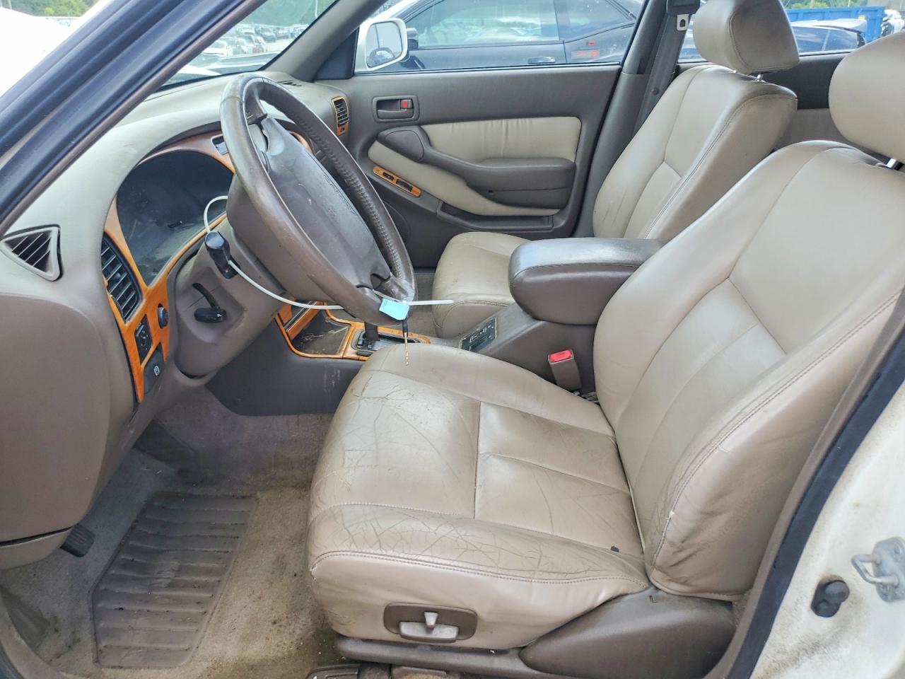 1996 Toyota Camry Le V6 Белый vin: JT2BF12K9T0168681