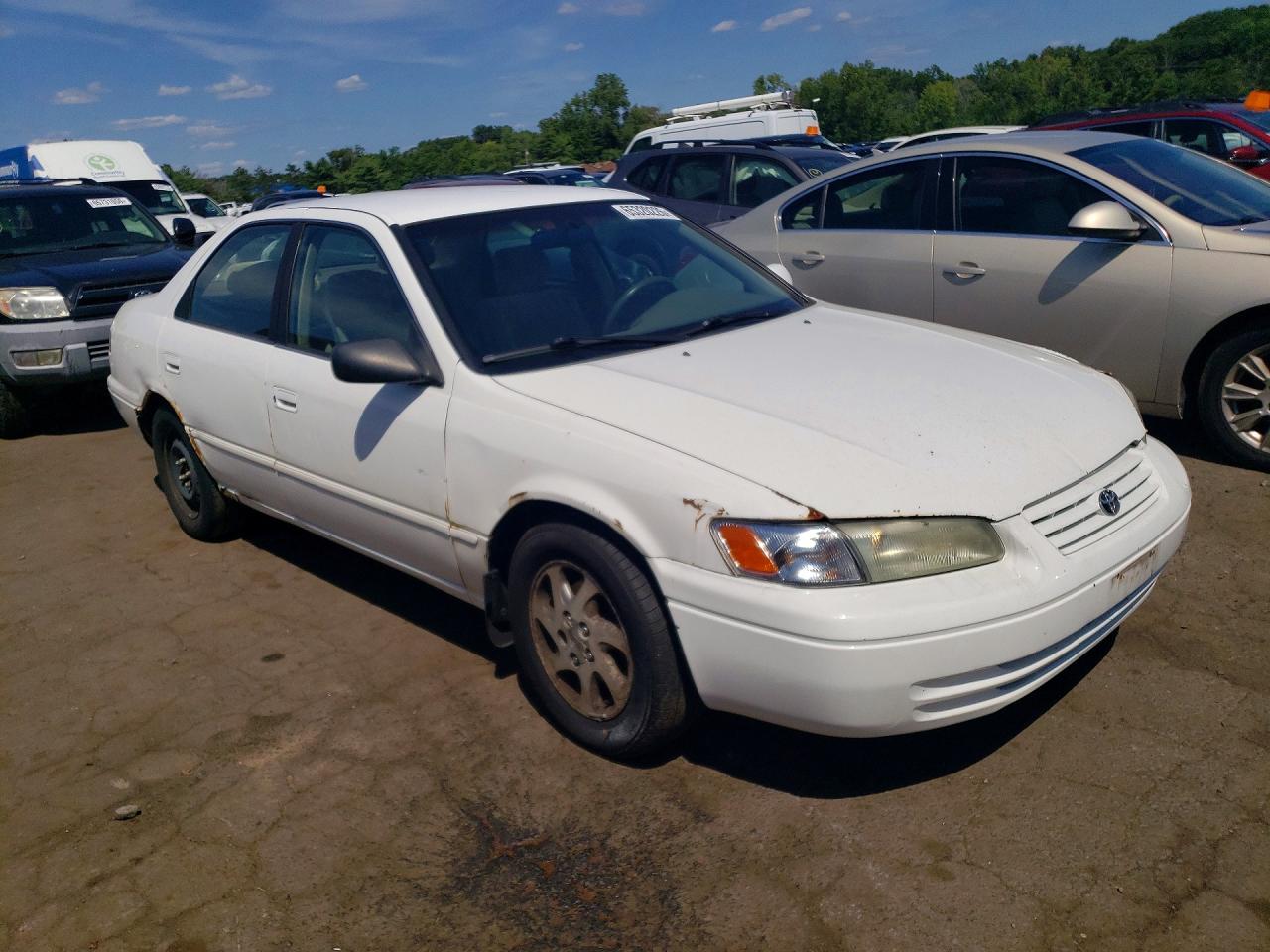 1999 Toyota Camry Le V6 White vin: JT2BF22K0X0203894